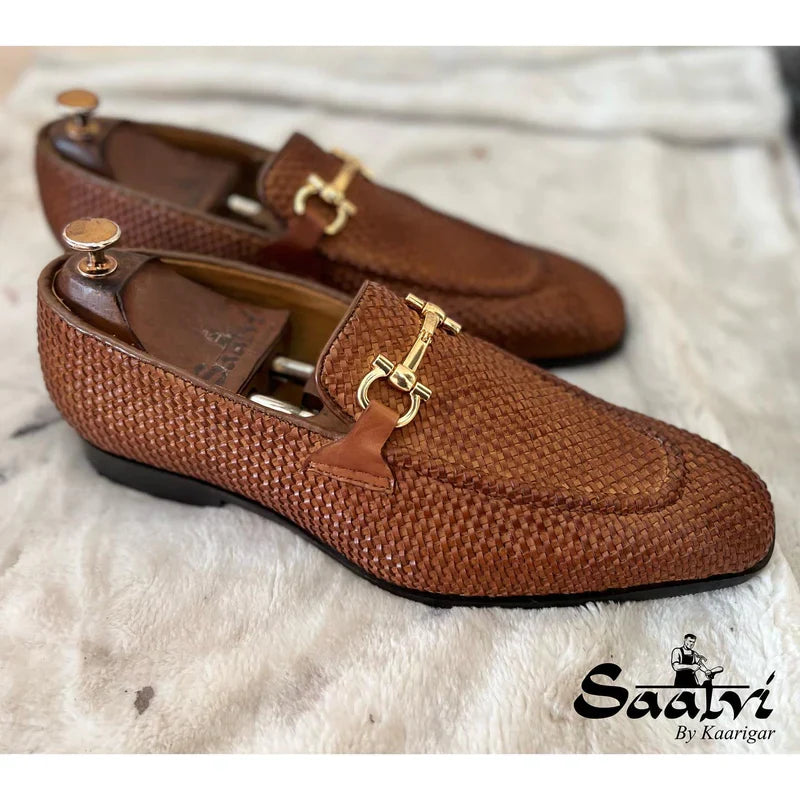 Top 5 Reasons to Choose Saalvi’s Handcrafted Loafers Over Mass-Produced Shoes