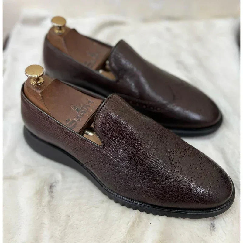Step Into Comfort How Saalvi's Lightweight Loafers Redefine Men's Everyday Footwear