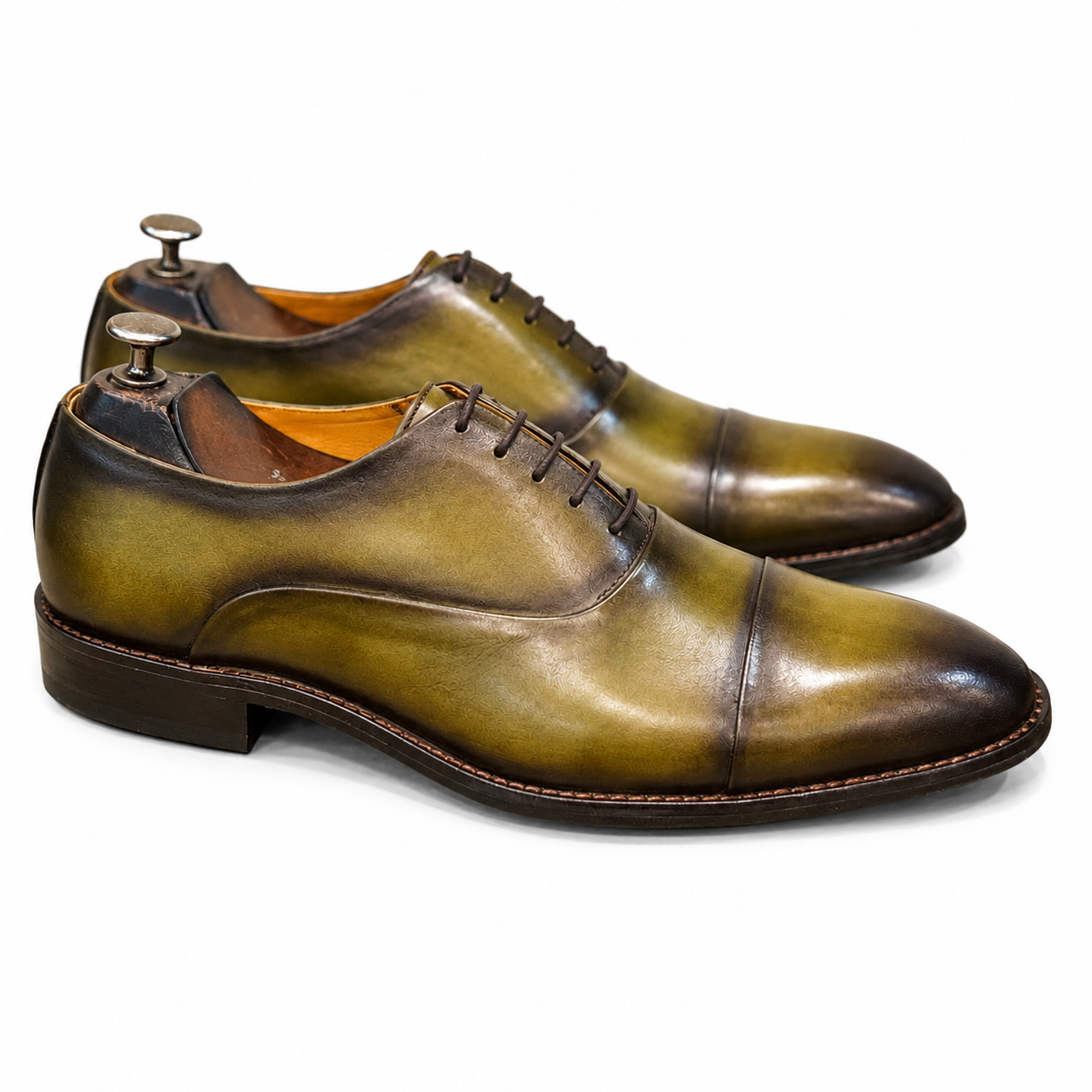The Verdant Sovereign Wholecut Oxford – Olive Patina