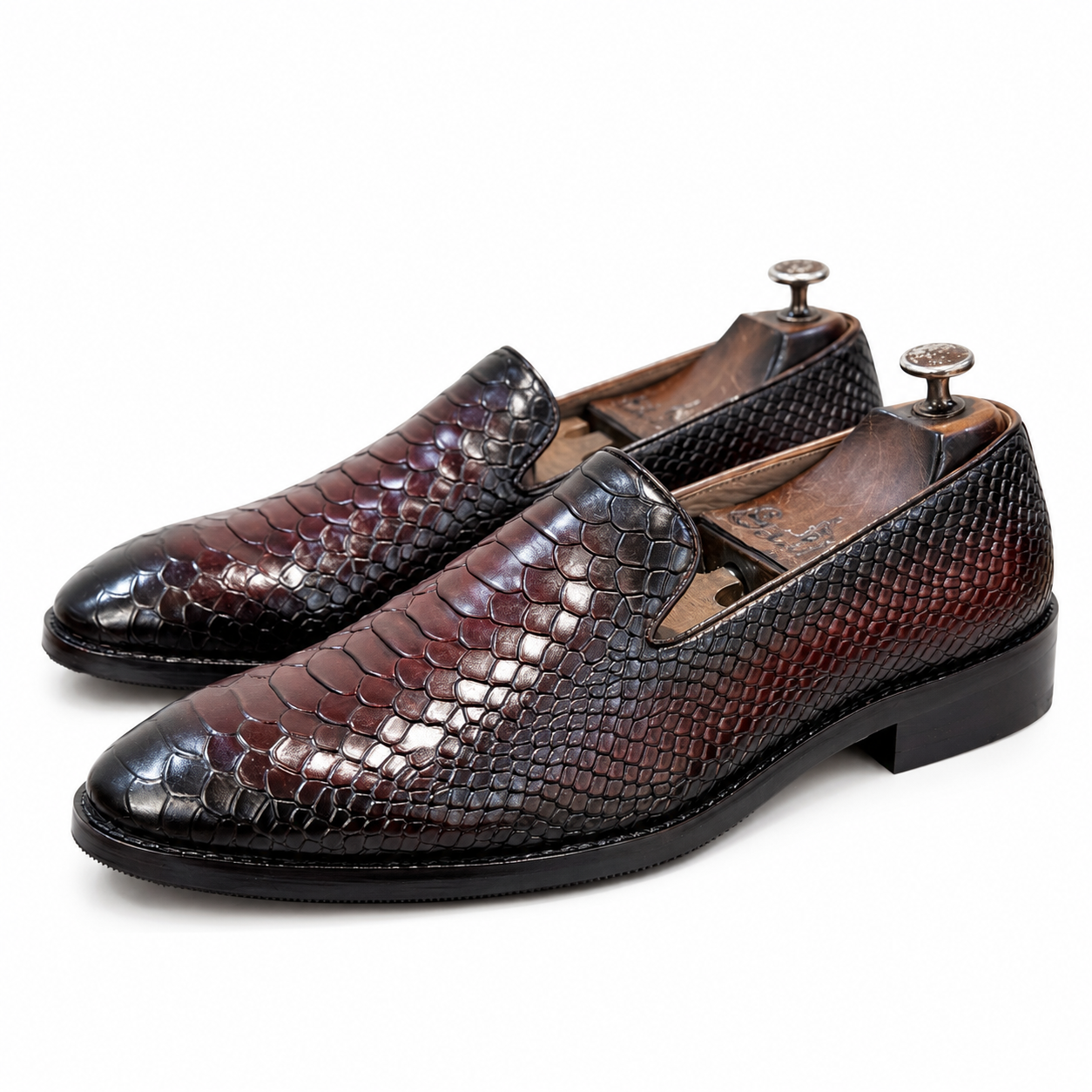 Noir Bordeaux Embossed Loafer