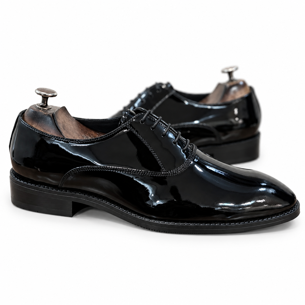 Noir Monarch Patent Oxford