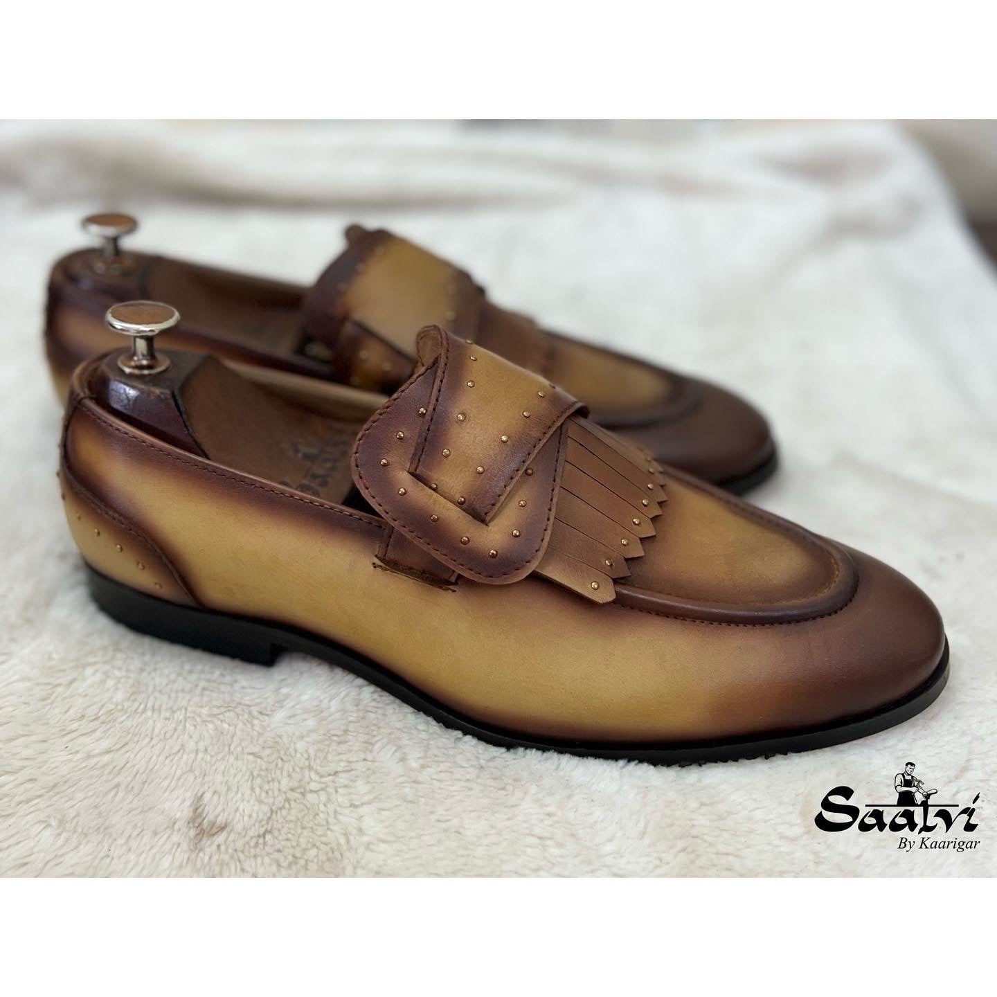 Butterfly Loafers With Fringes & Bajri