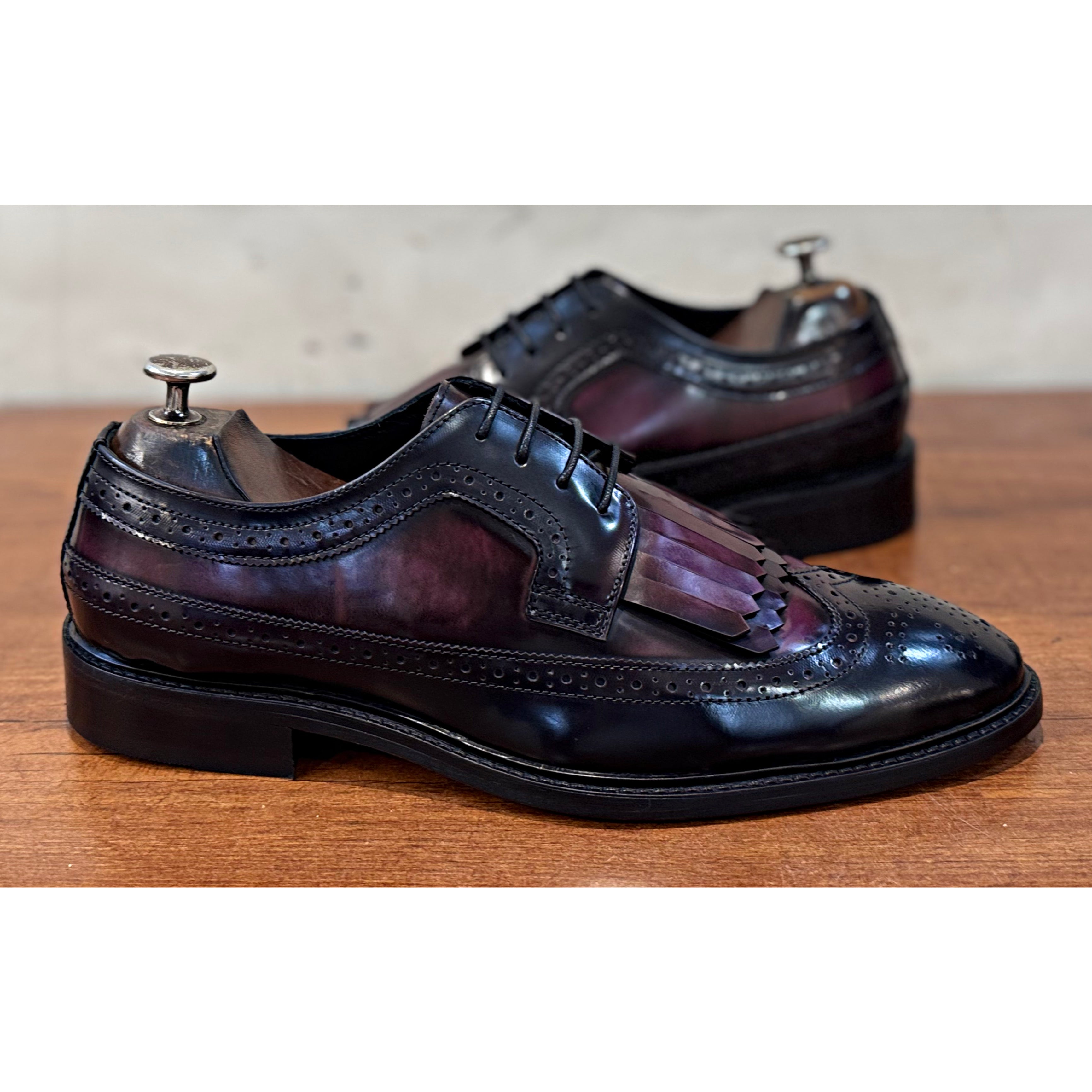 Wingtip Brouges Fringe Black