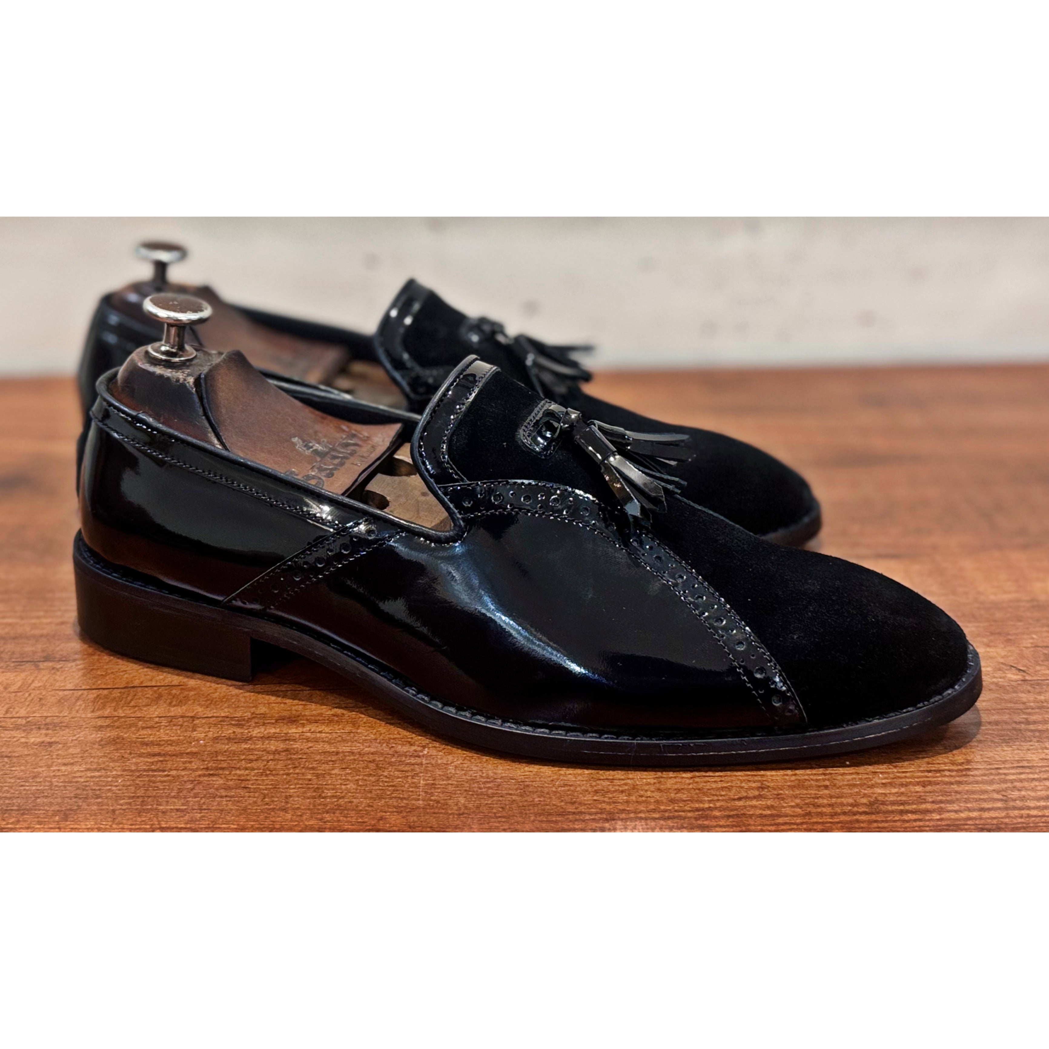 Caruso - Black Patent With Tassels