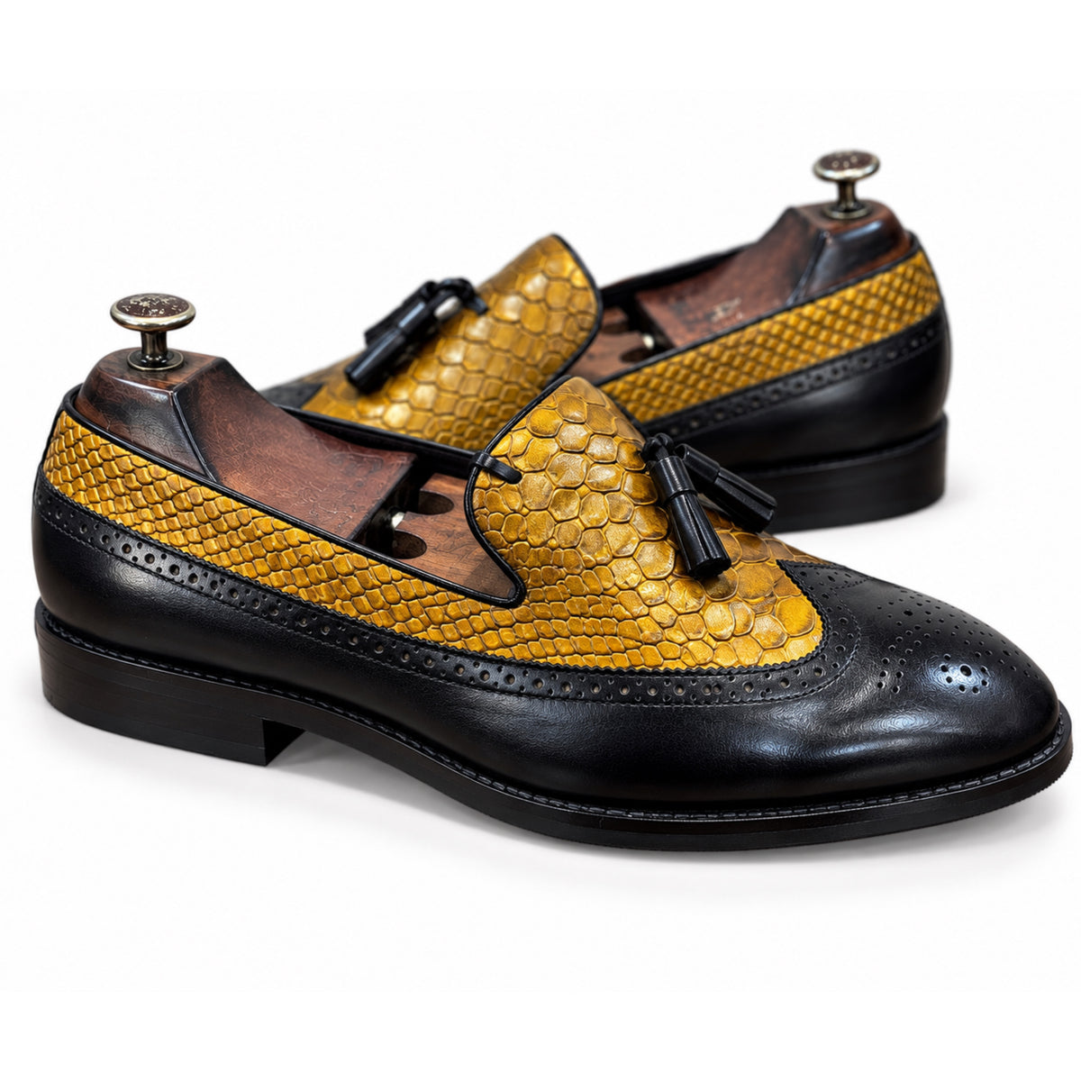 Noir Goldscale Tassel Loafers