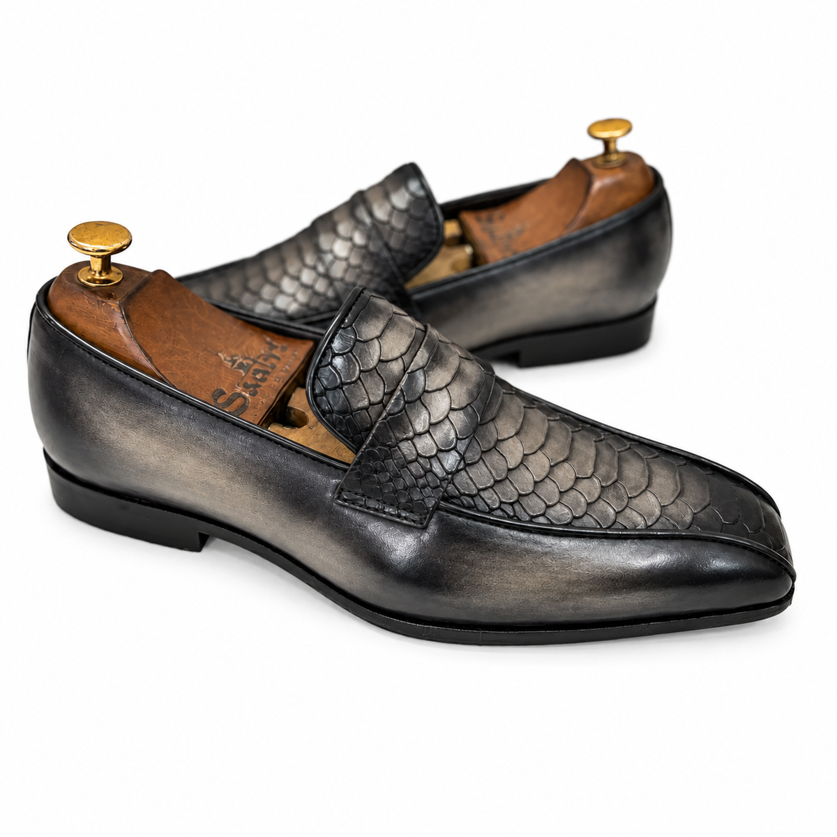 Noir Obsidian Croco Strap Loafers