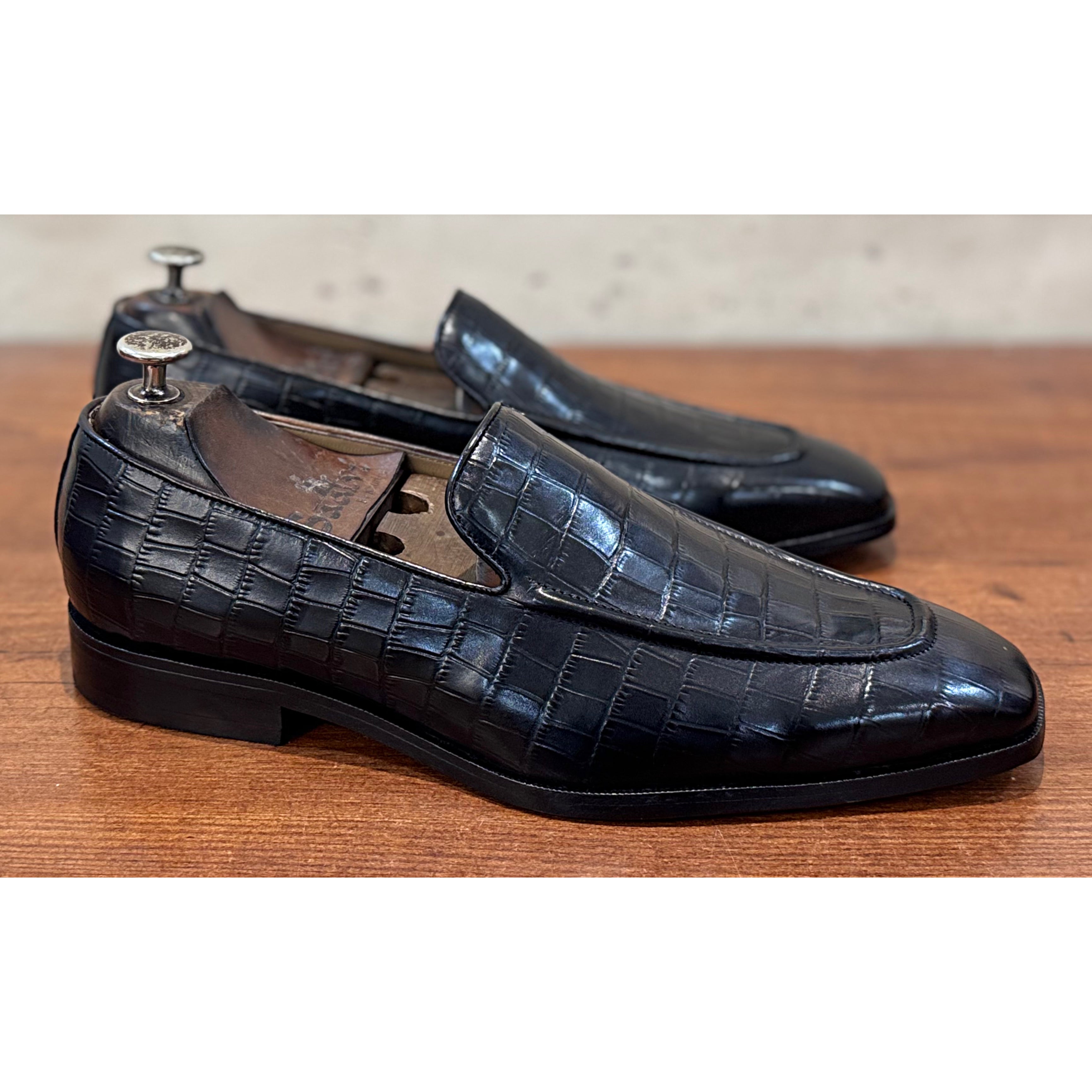 Classic Black Croco Loafers T