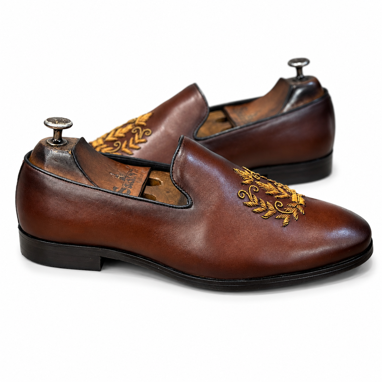 Imperial Zardosi Crest Slip-On – Cognac Brown