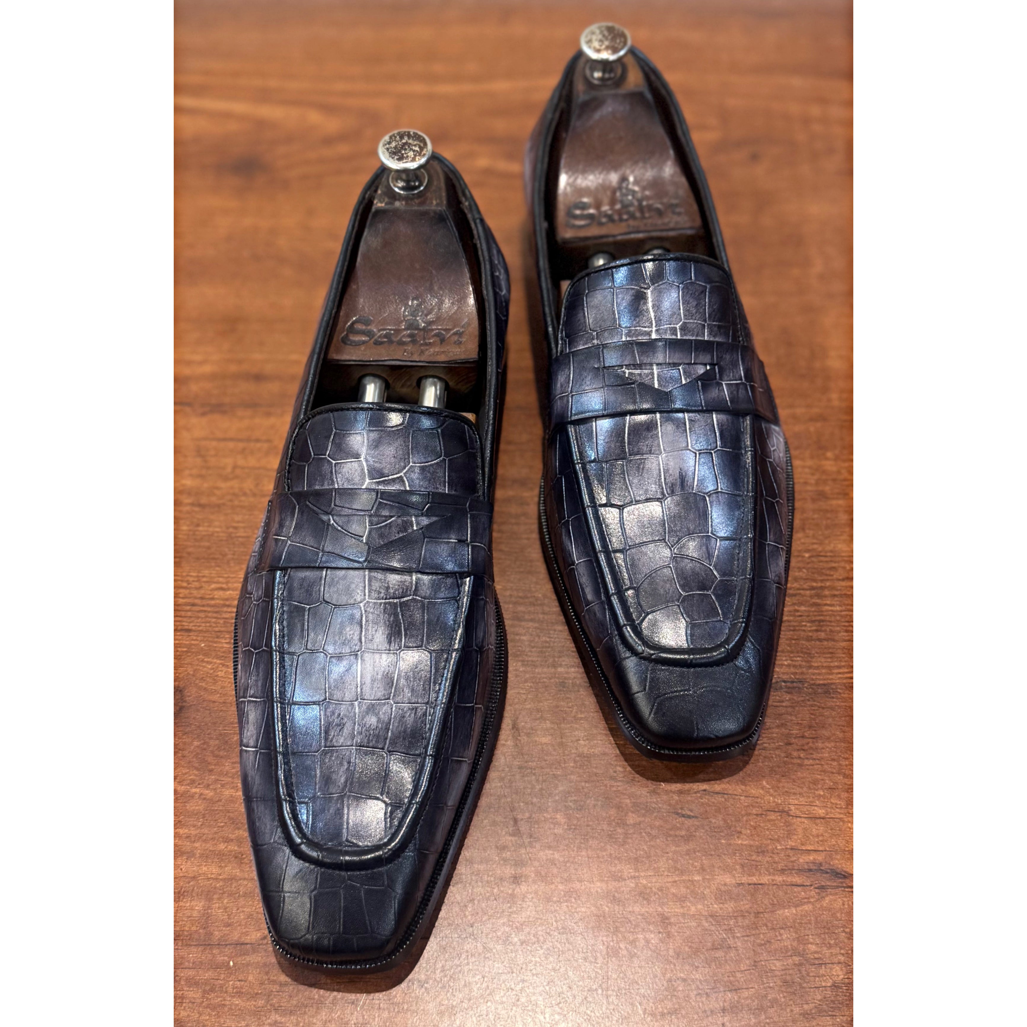 Penny Loafers Grey Croco Hand Patina