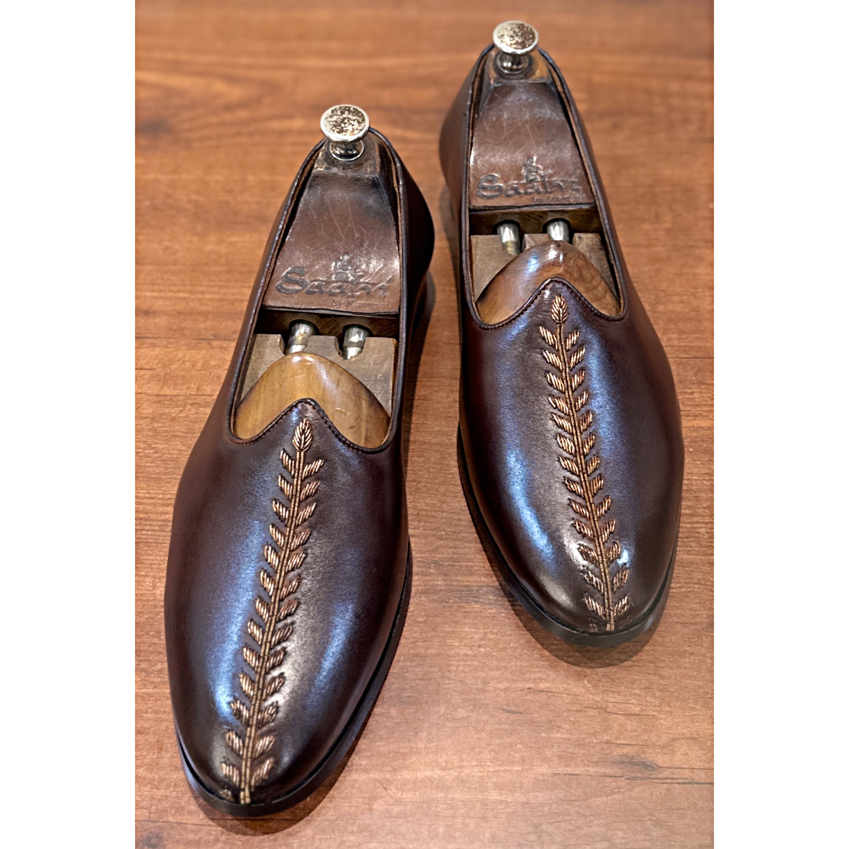 Jalsa Hand Embroidery Leaves Loafer – Espresso Brown