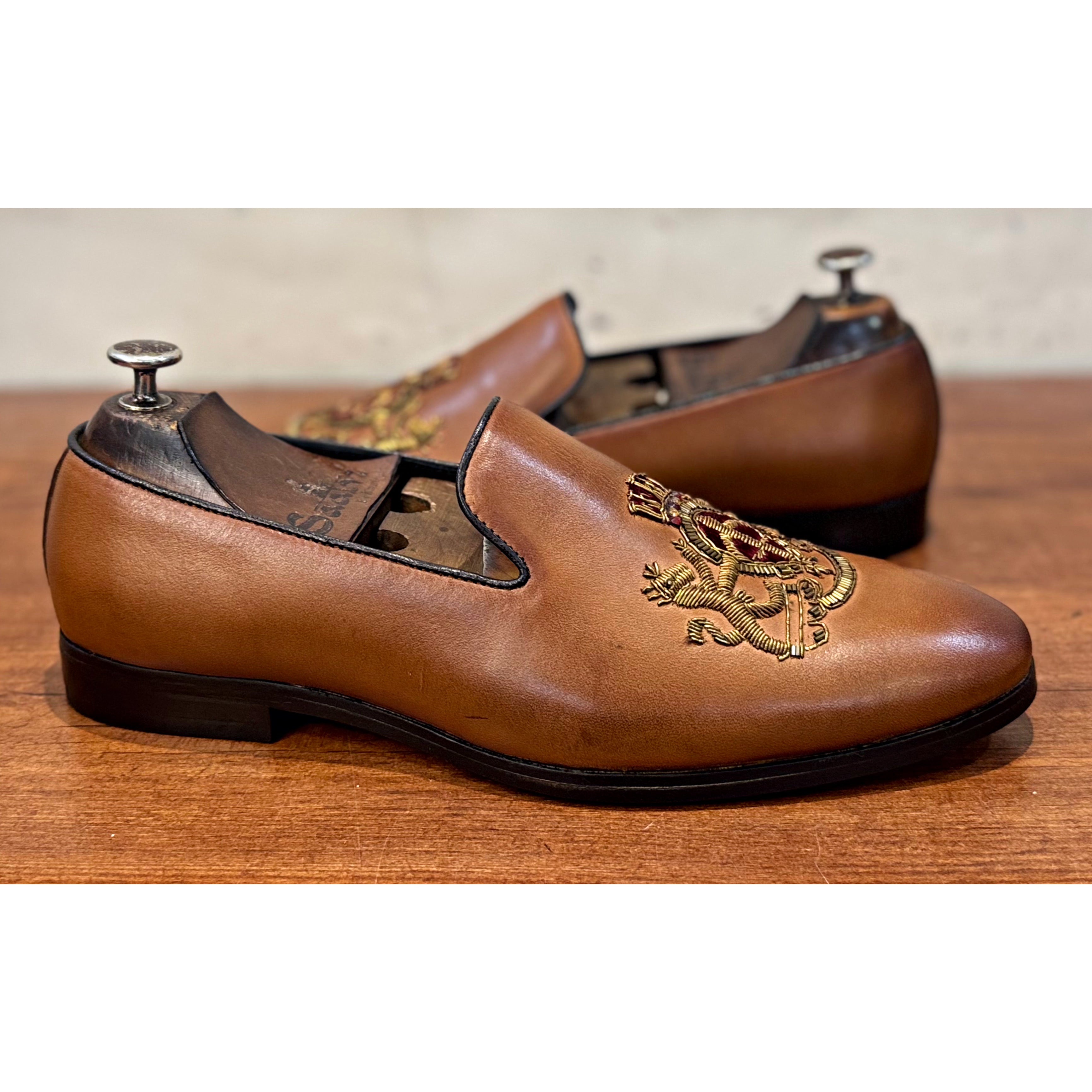 Royal Hand Zardosi Slipons