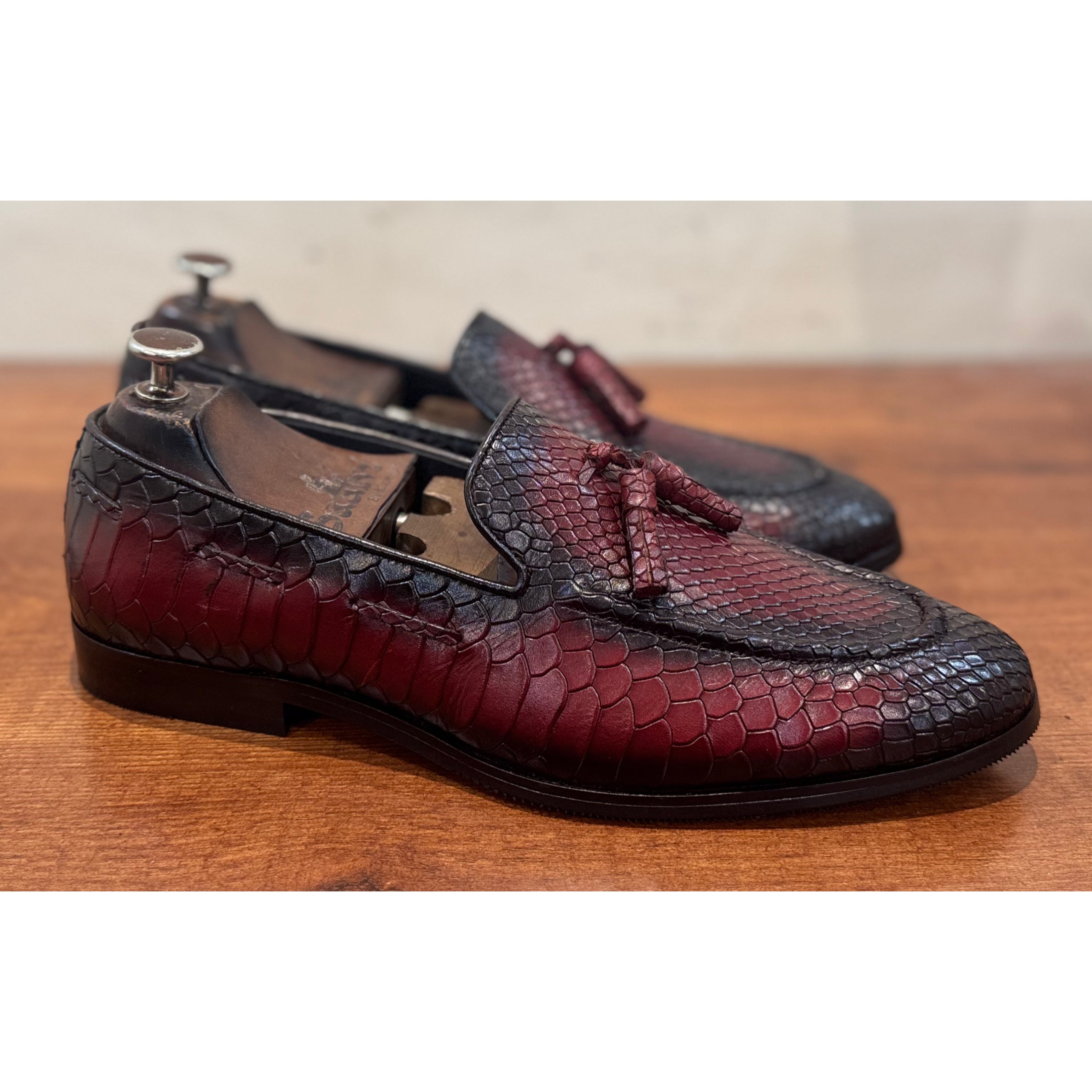 Python Embossed Loafers With Tassels R