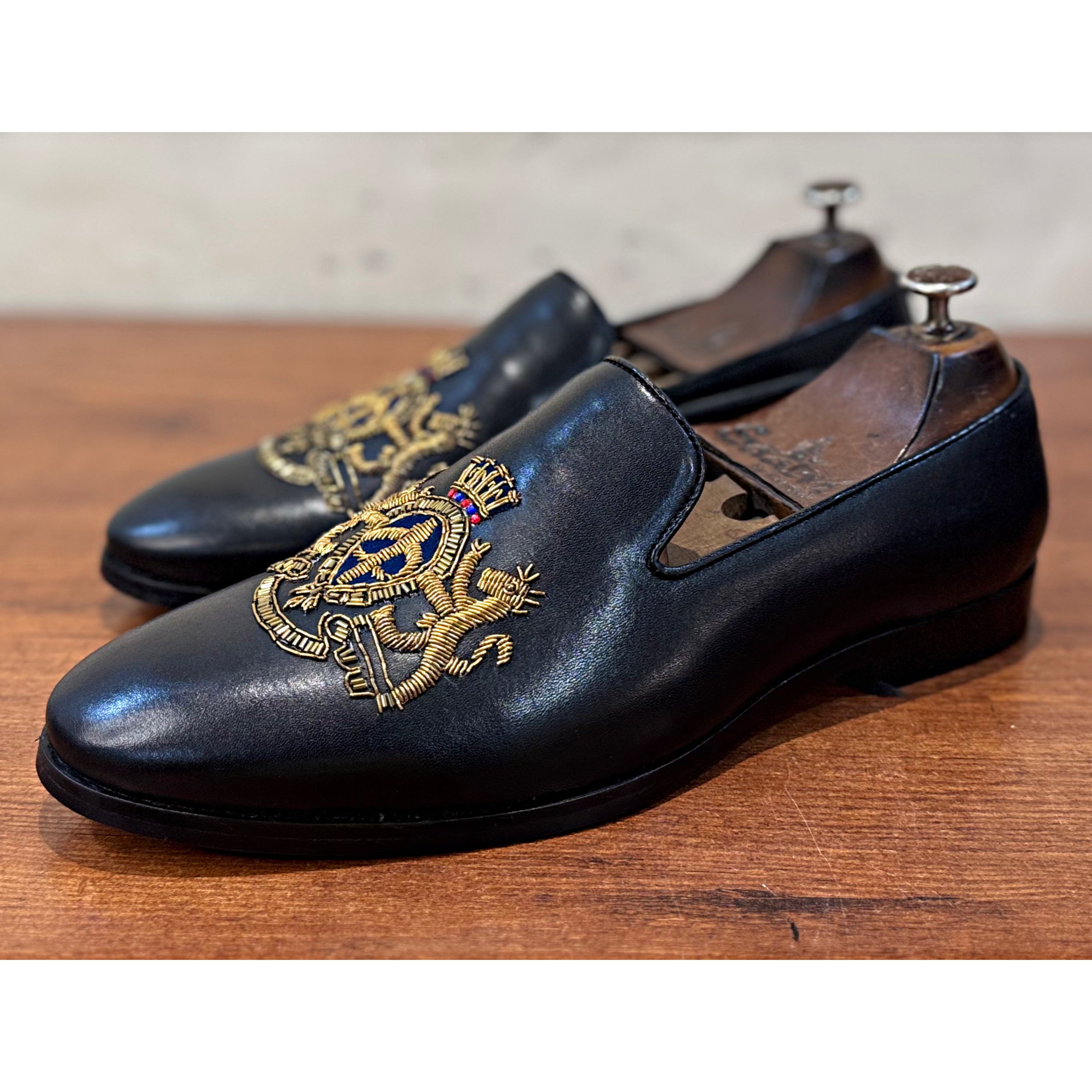Royal Hand Zardosi Embroidery Slipons