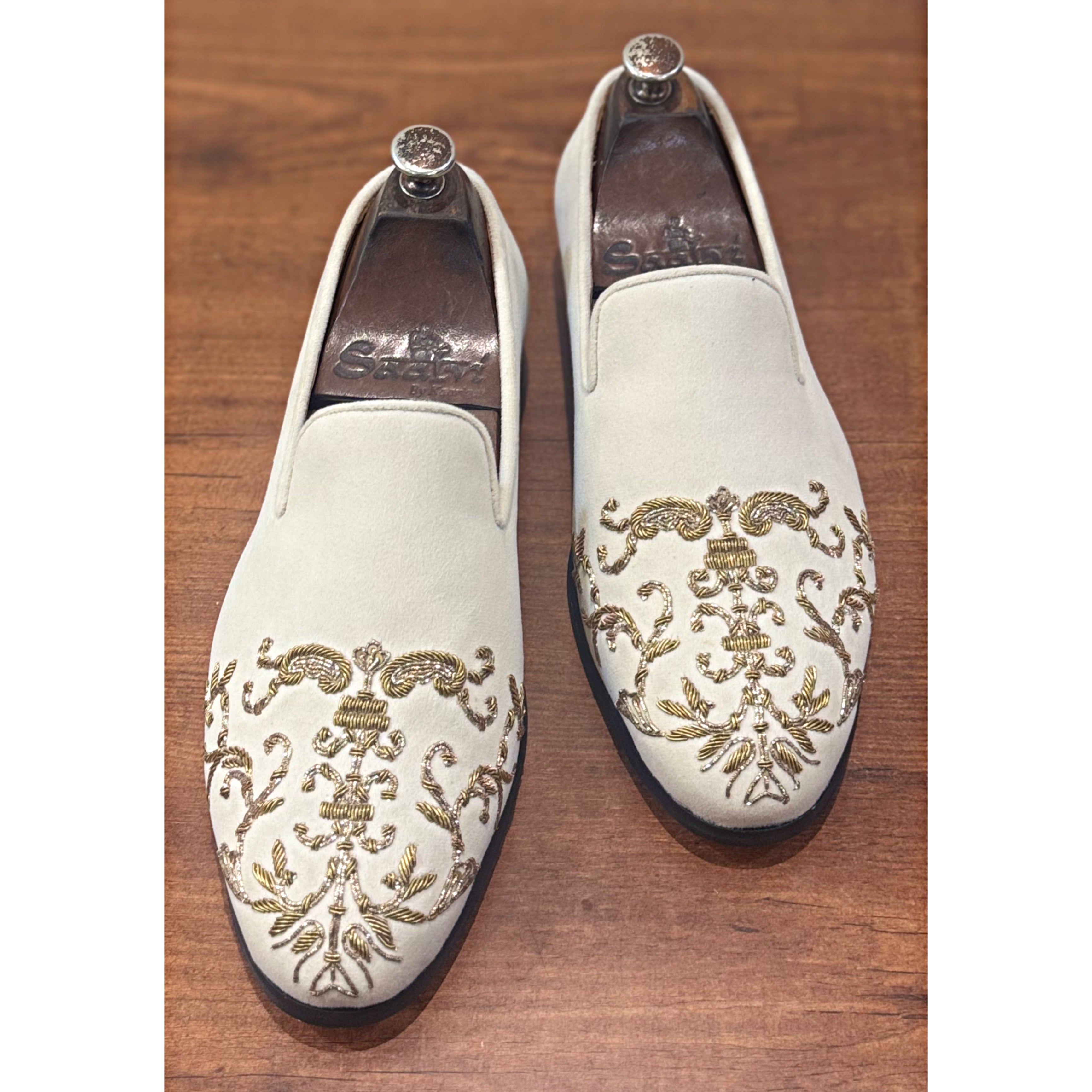 The Golden Flora Off White