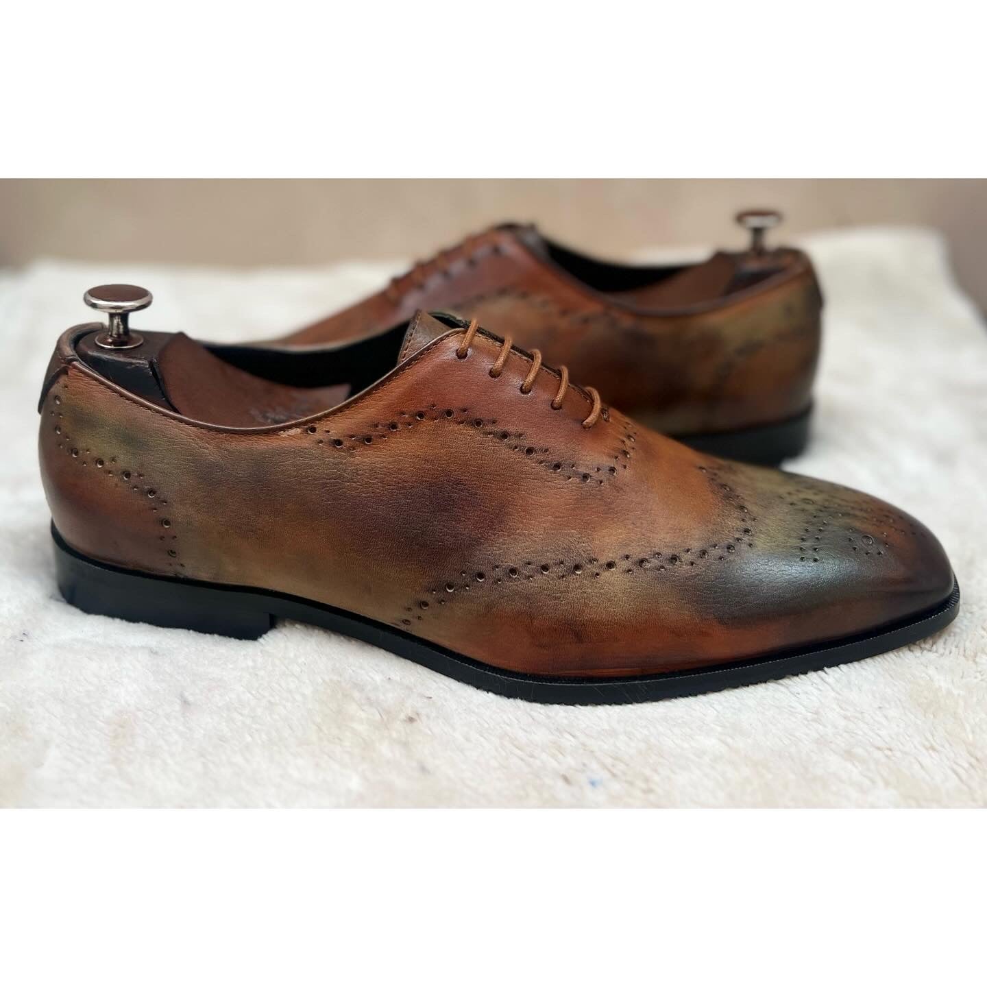 Steven Oxfords Hand Patina