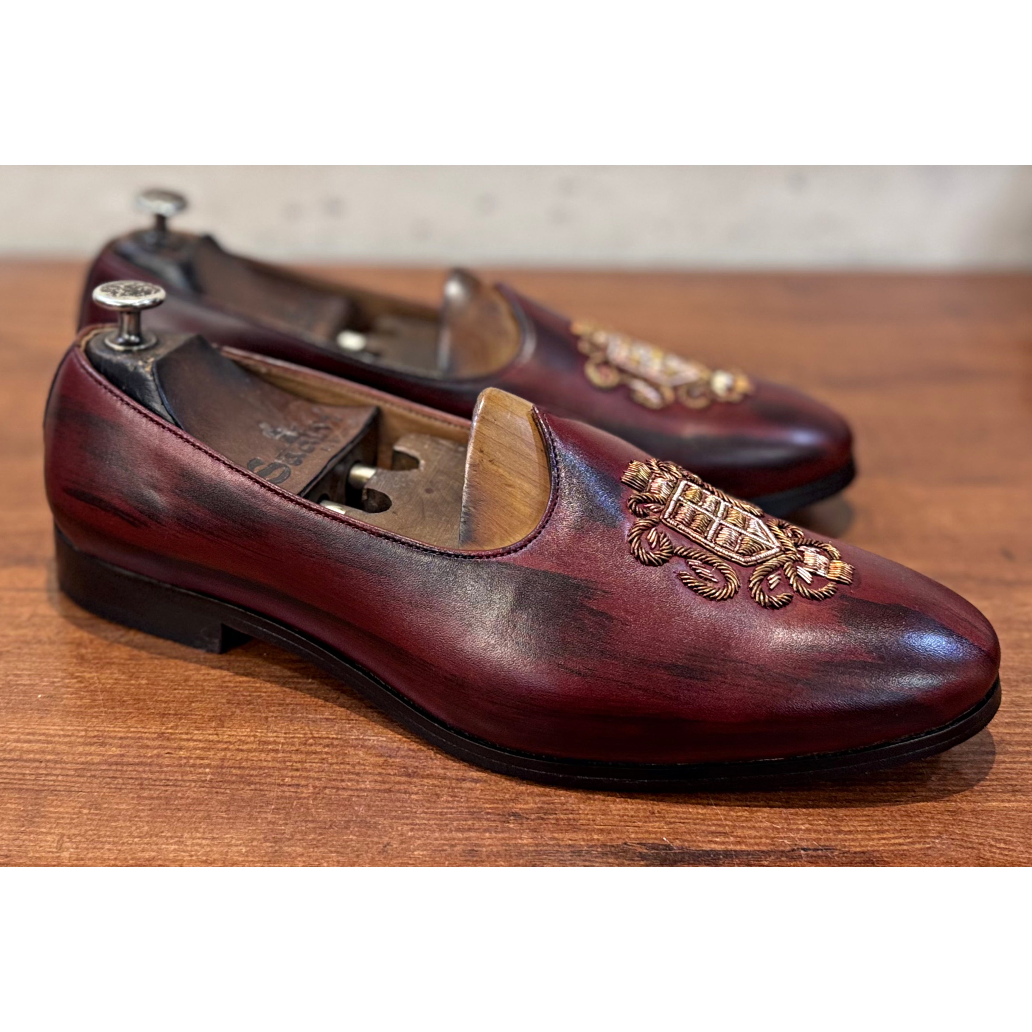 Bordo Hand Patina Jalsa Crest