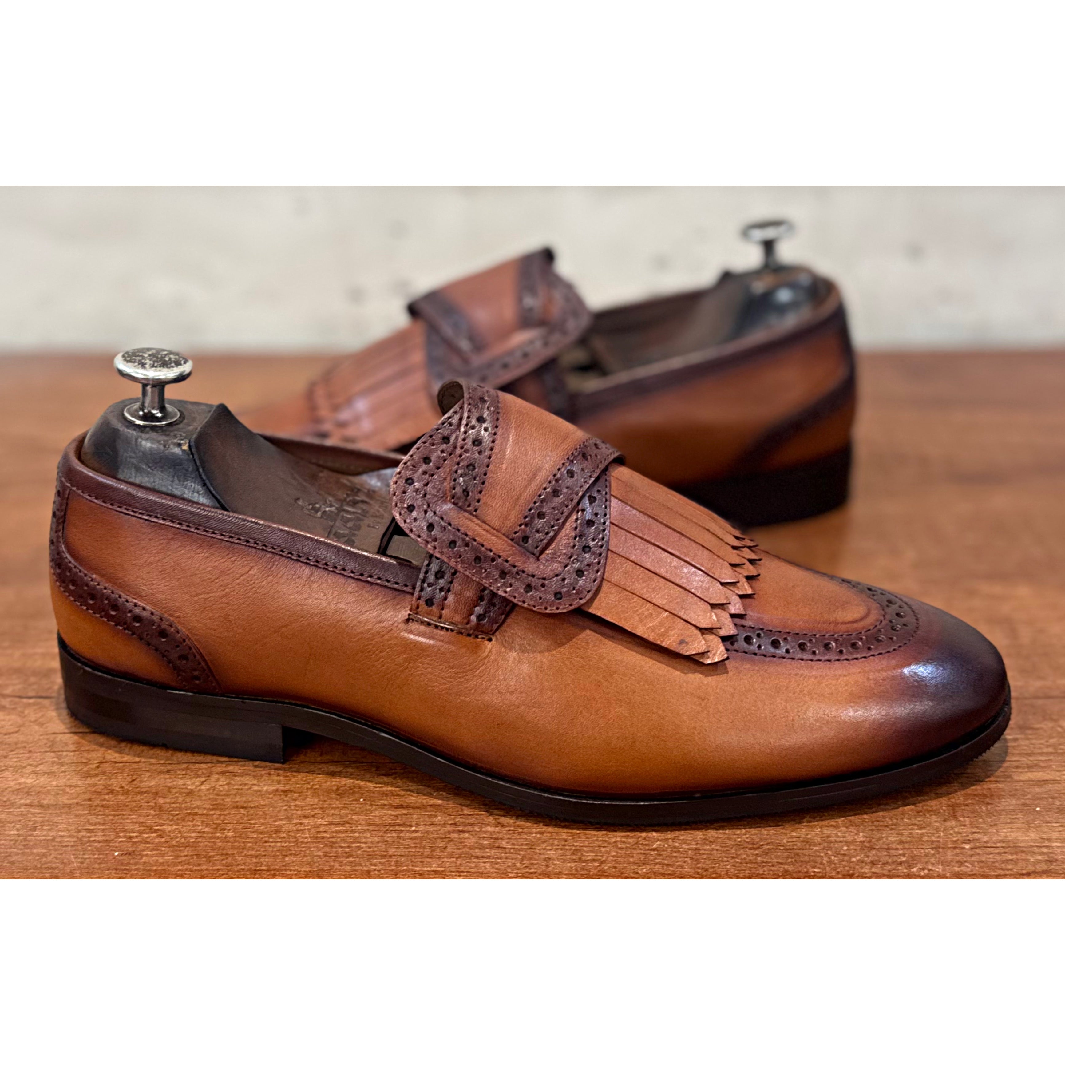 Butterfly Loafers With Fringes