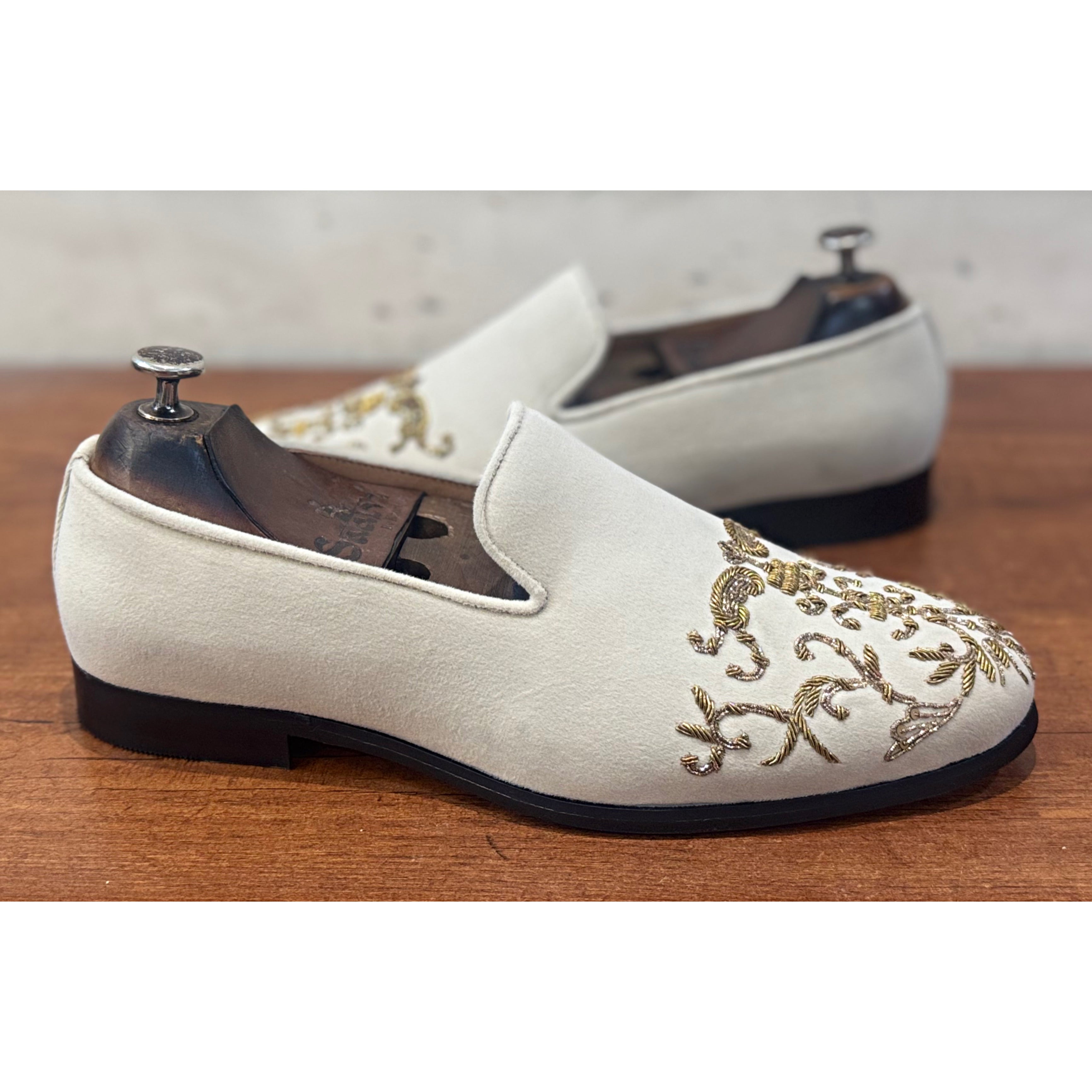 The Golden Flora Off White