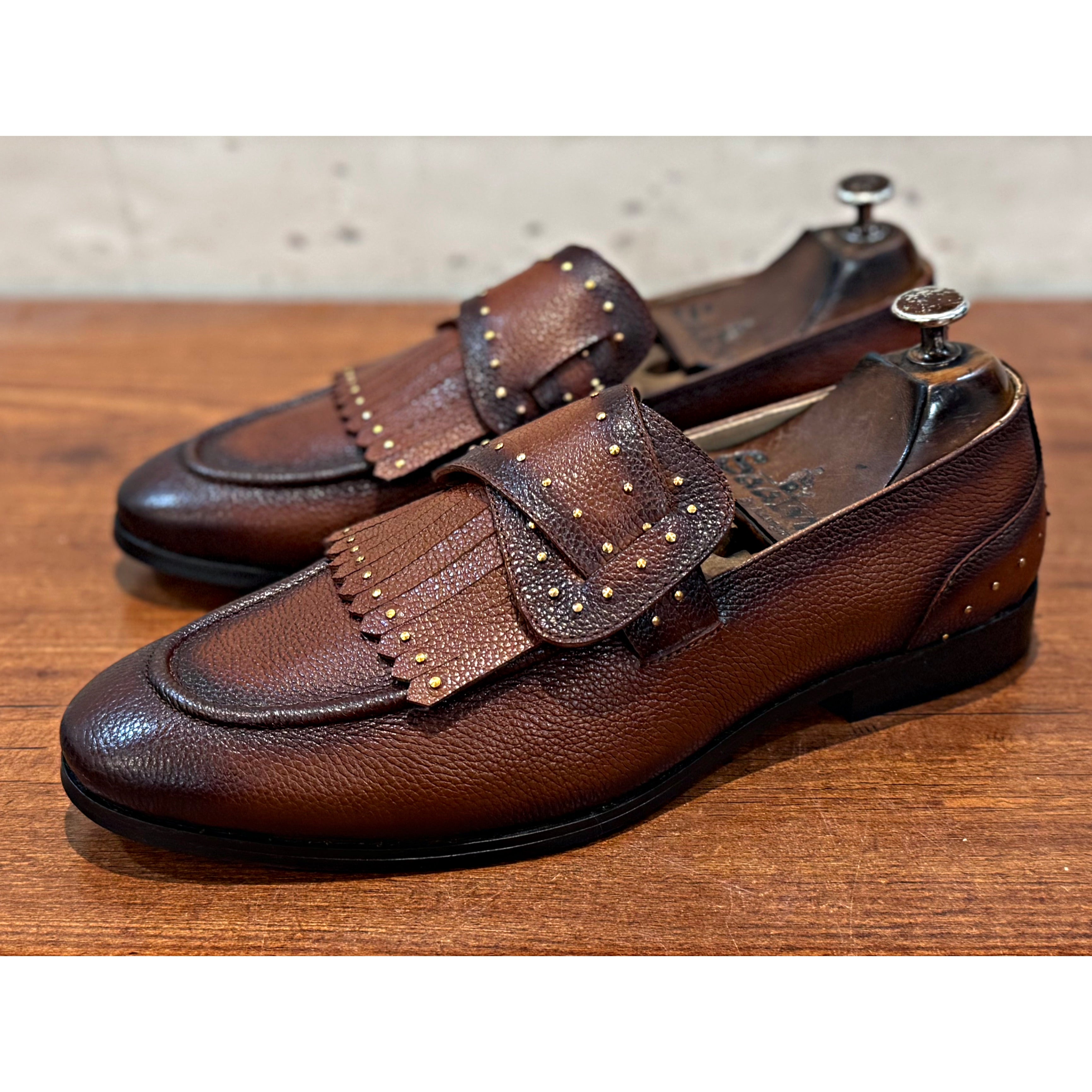 Butterfly Loafers With Fringe & Bajri