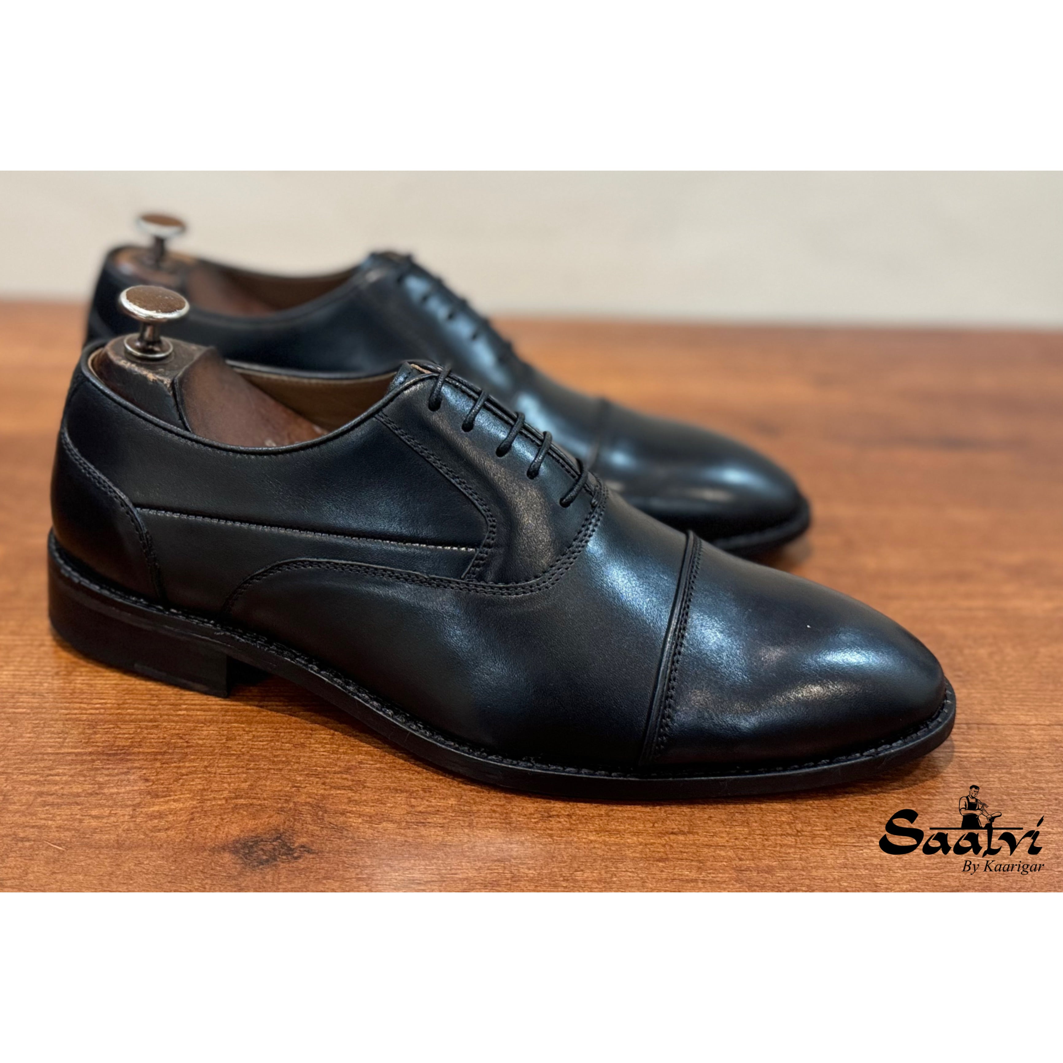 Black Straight Tip Oxfords