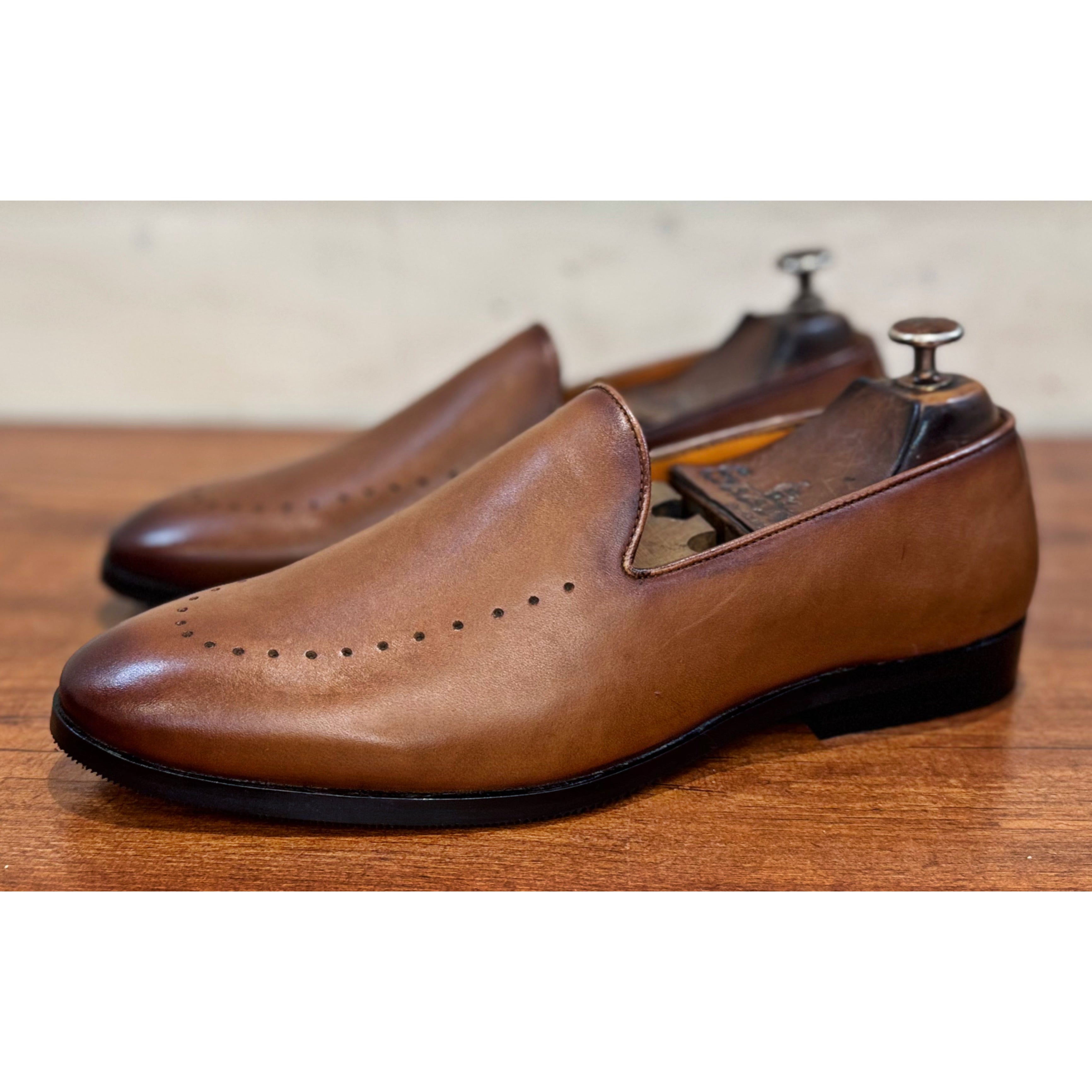 Tan Classic Loafers With Vamp Punch