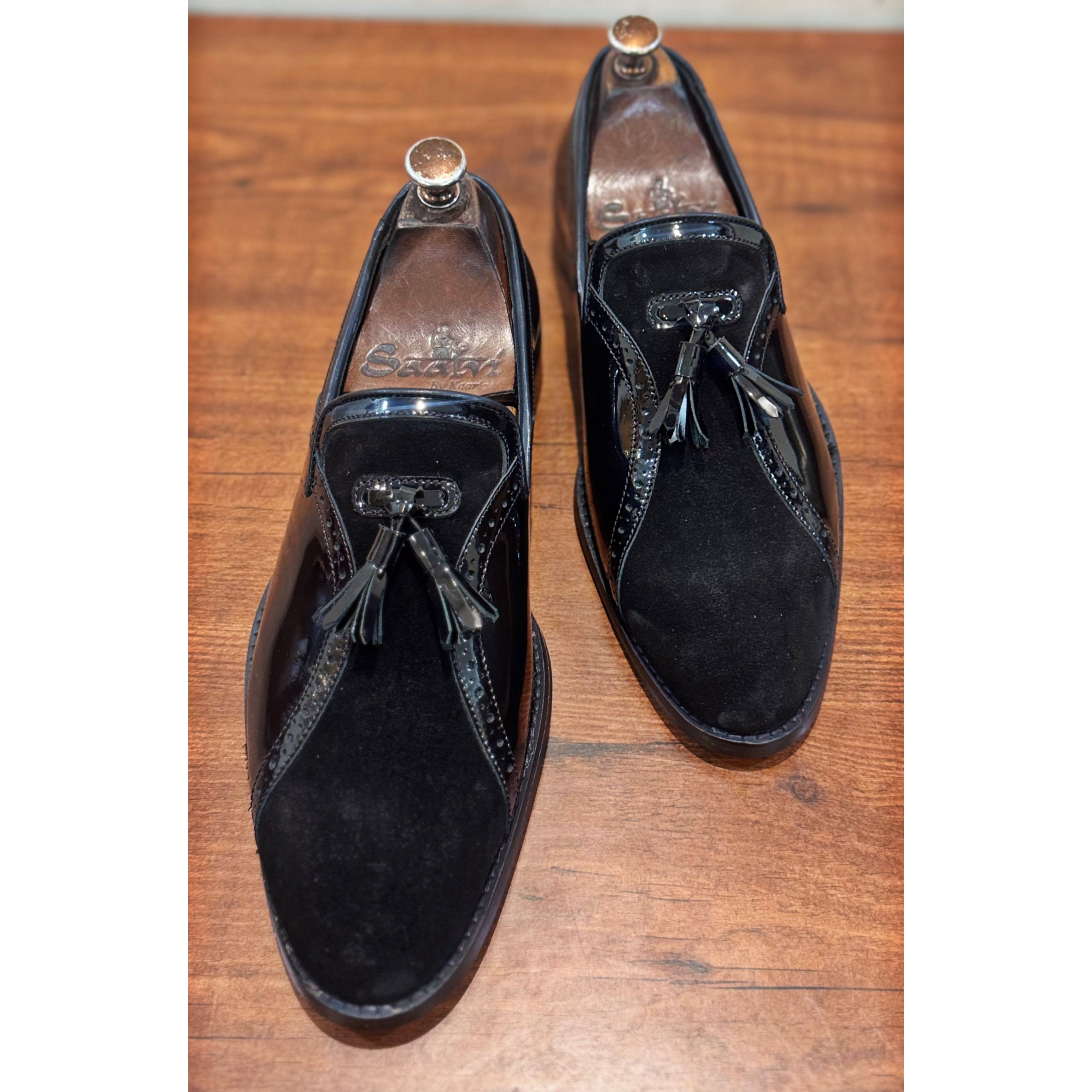 Caruso - Black Patent With Tassels