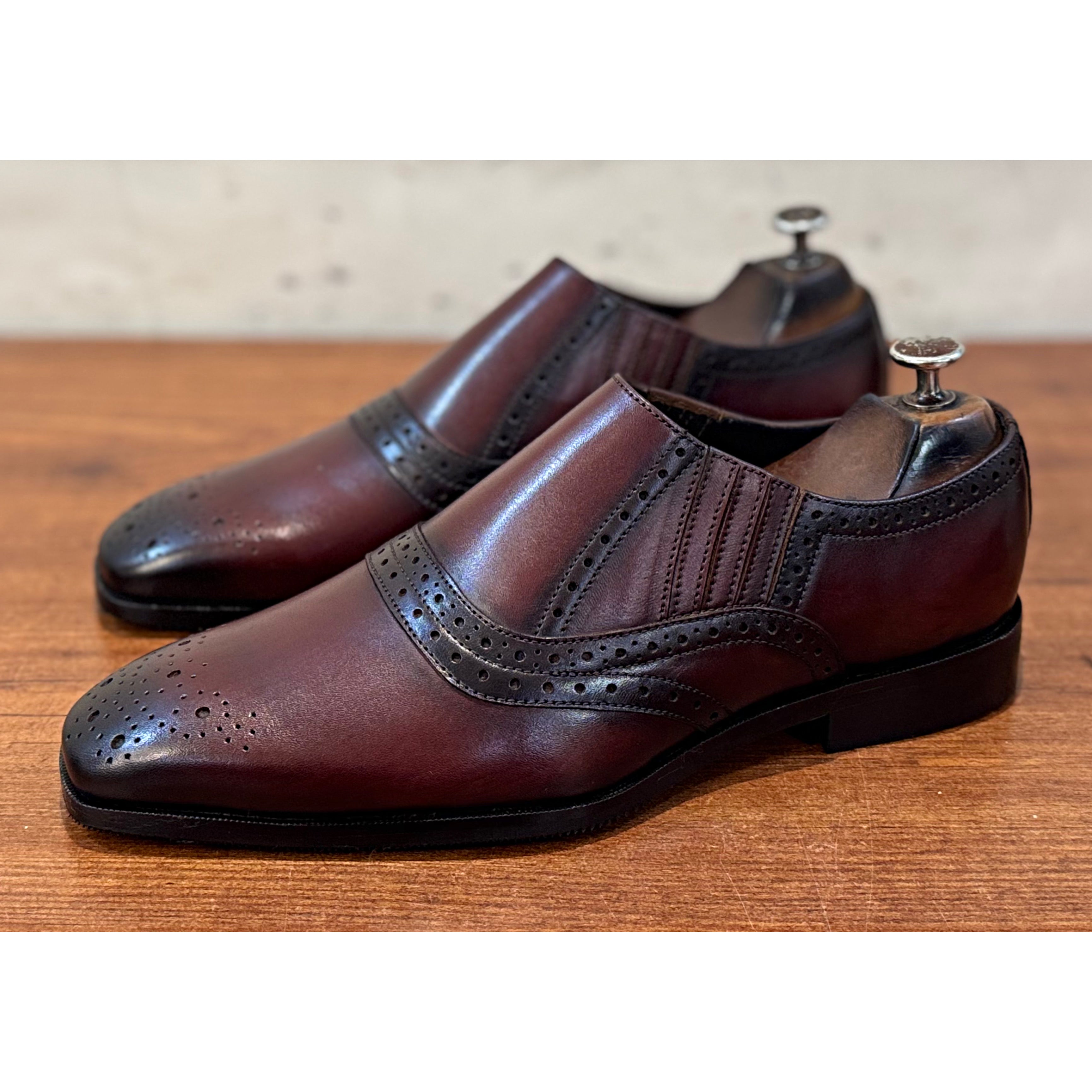 Bordo Slip-on Genuine Leather Loafers With Medallion Style