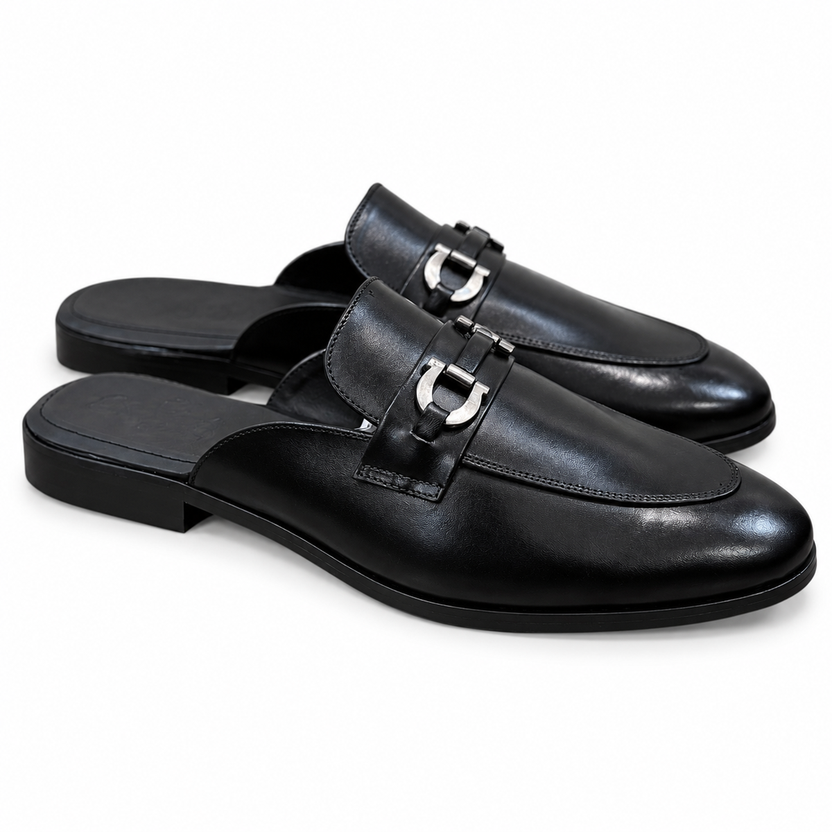 Noir Horsebit Mule