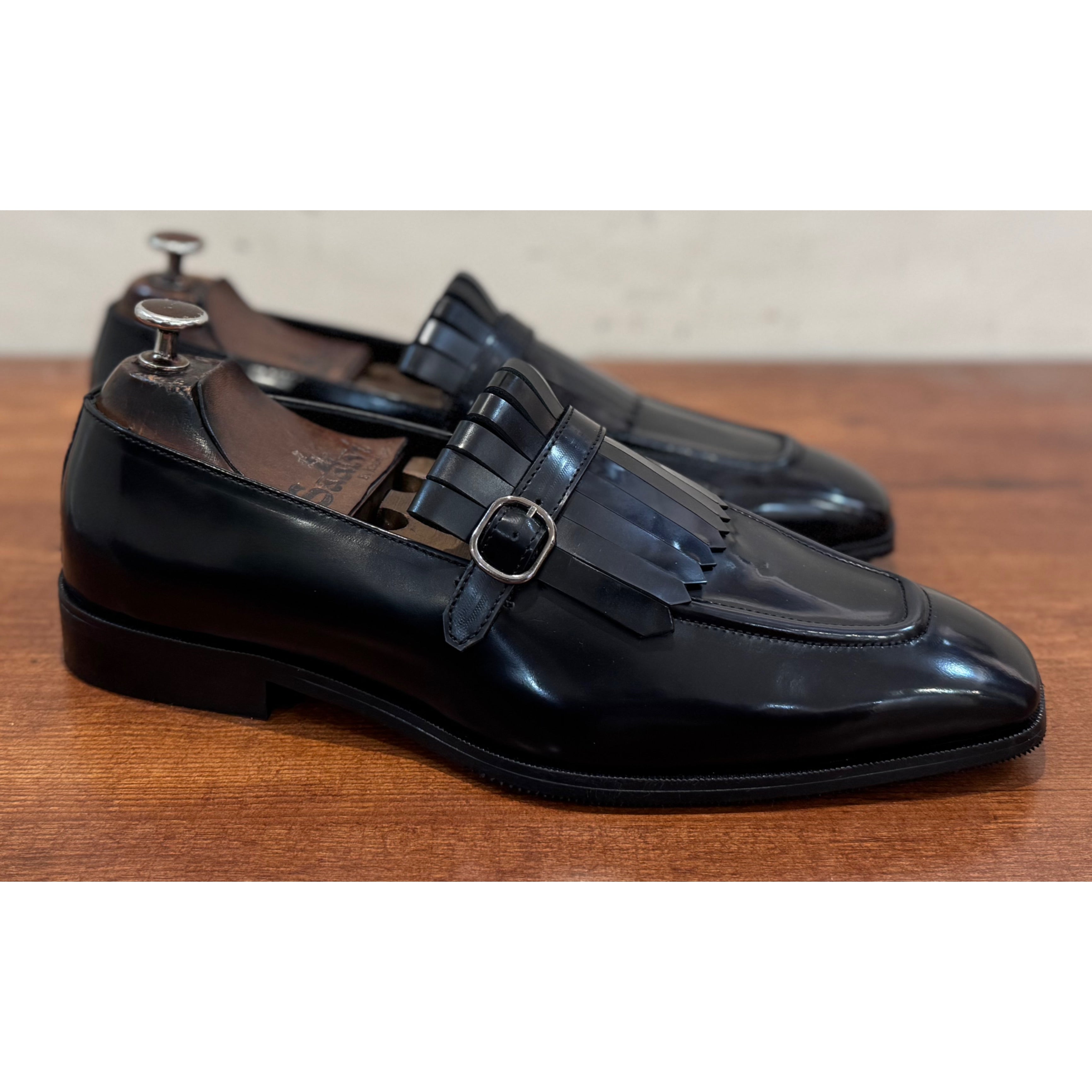 Black Calf Leather Loafers With Fringes