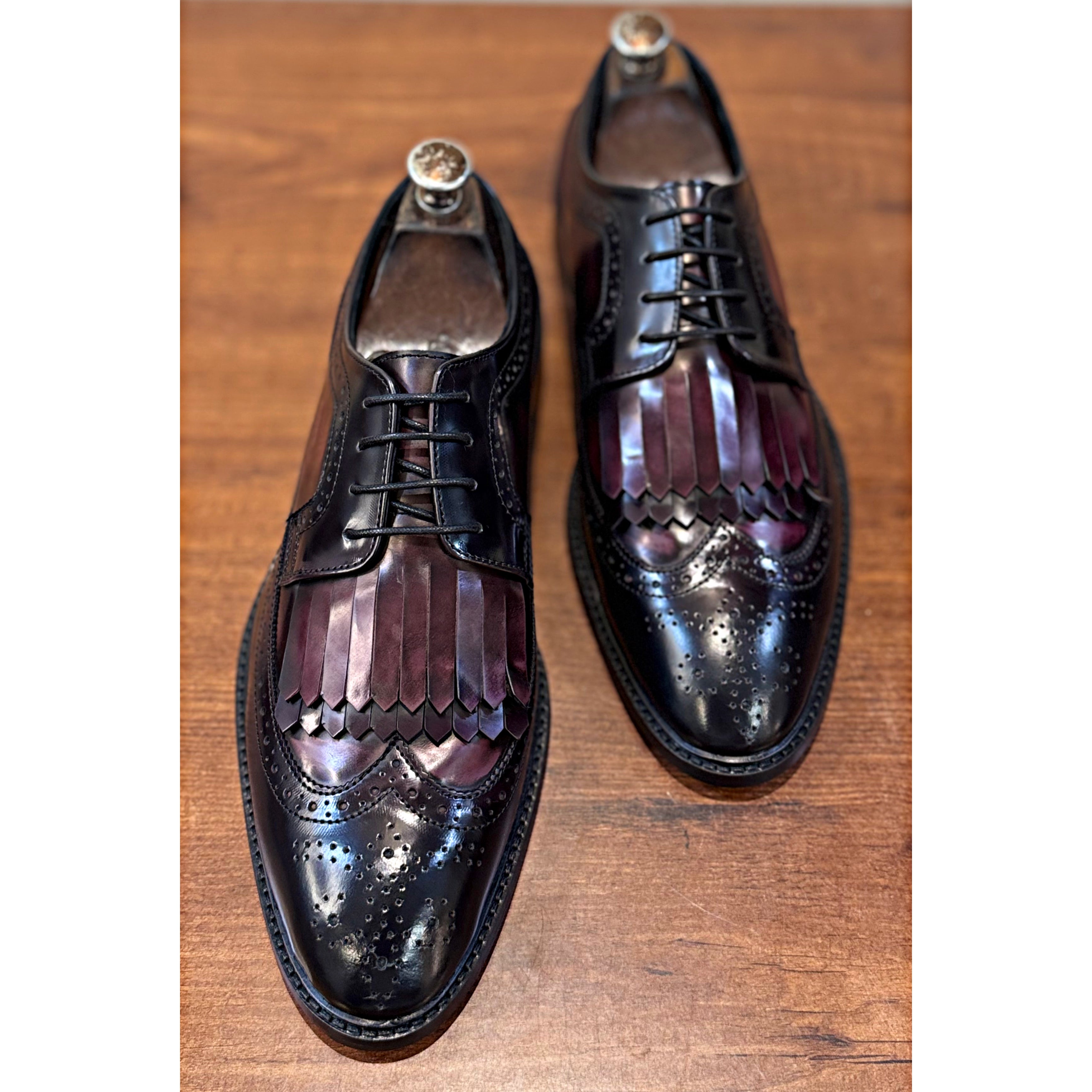 Wingtip Brouges Fringe Black