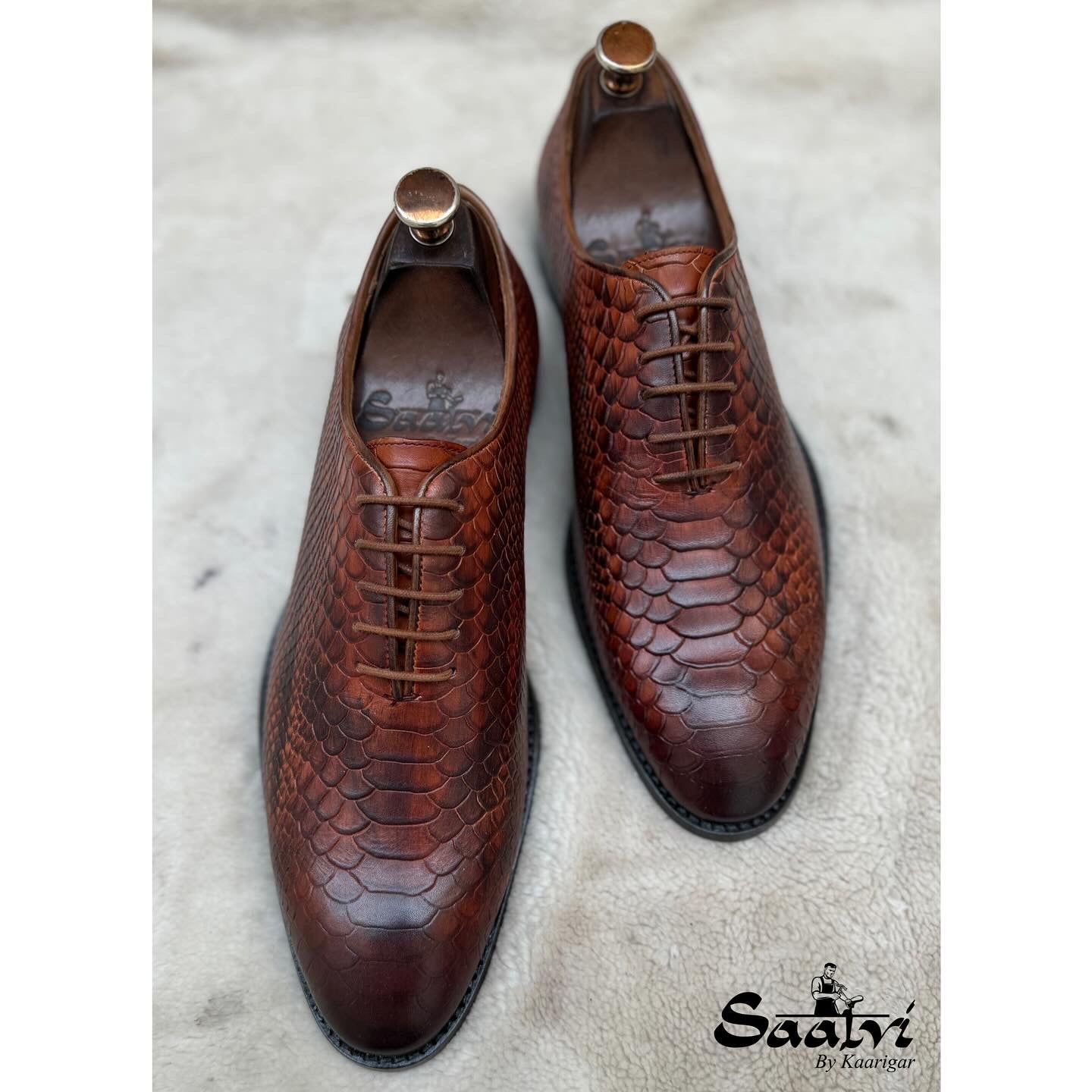 Python Embossed Wholecut Hand Patina