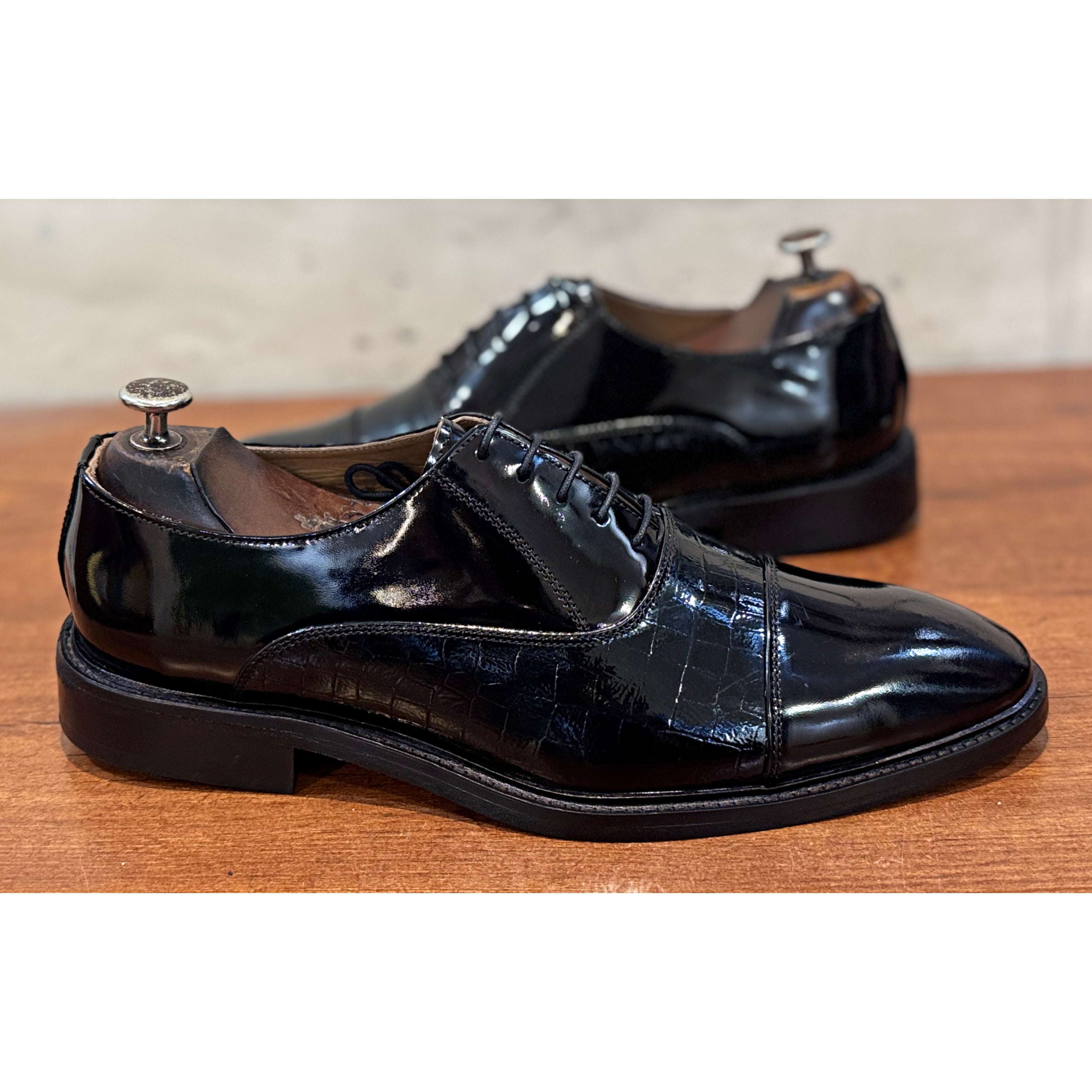 Patent Oxford Croco Laceups