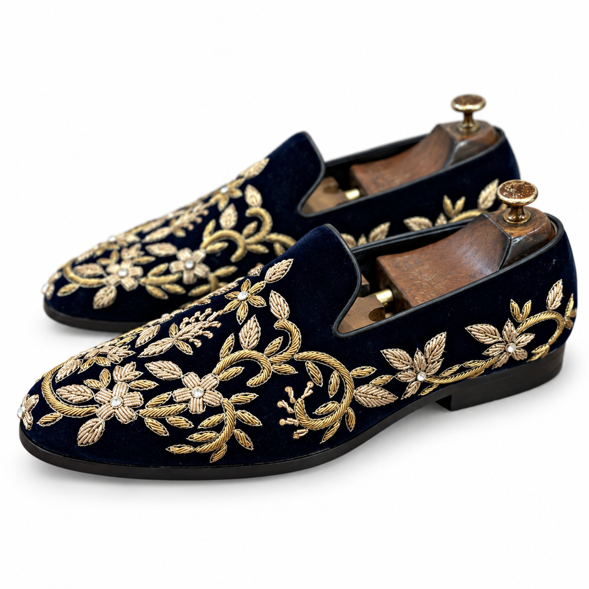 Zartaar Black Velvet Zardosi Embroidered Loafers