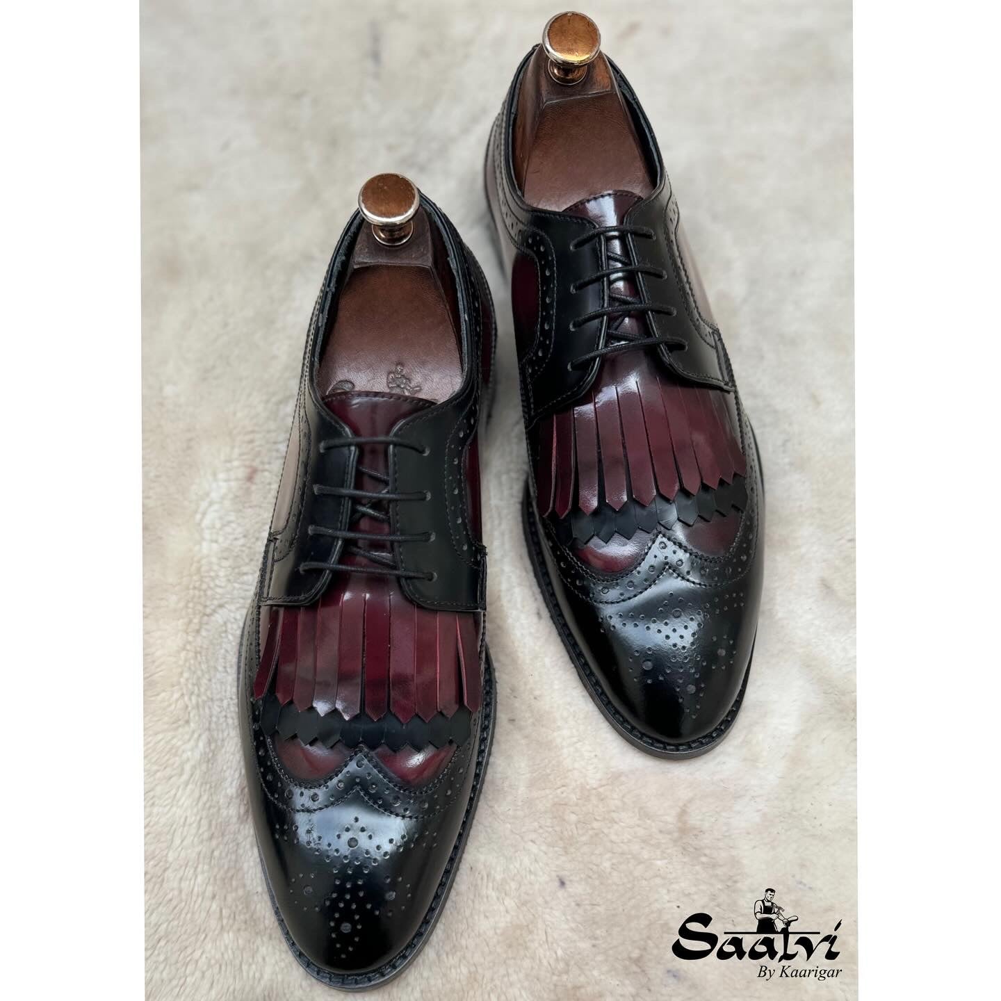 Wingtip Brouges Fringe Black