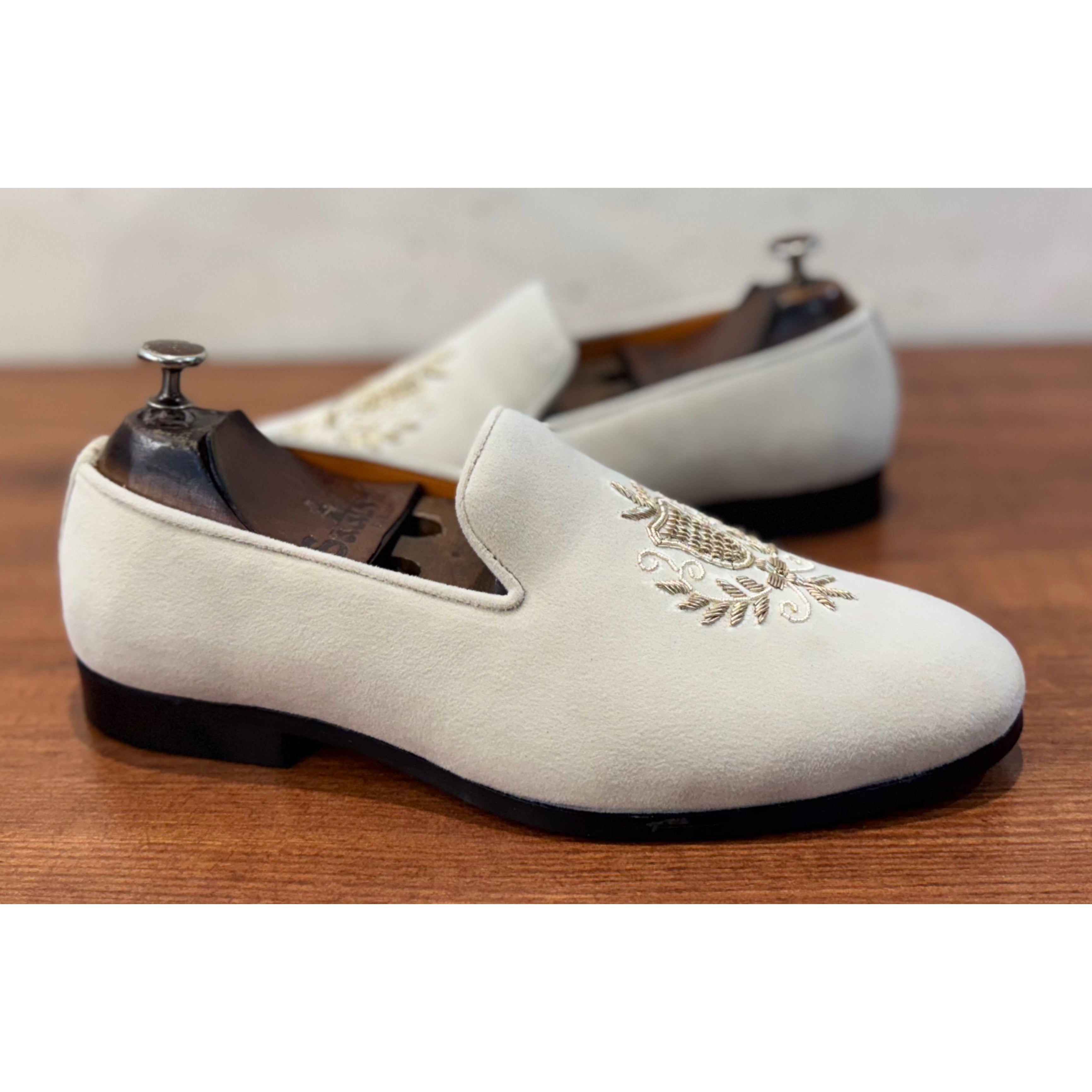 Off White Velvet Slipon With Embrodiery