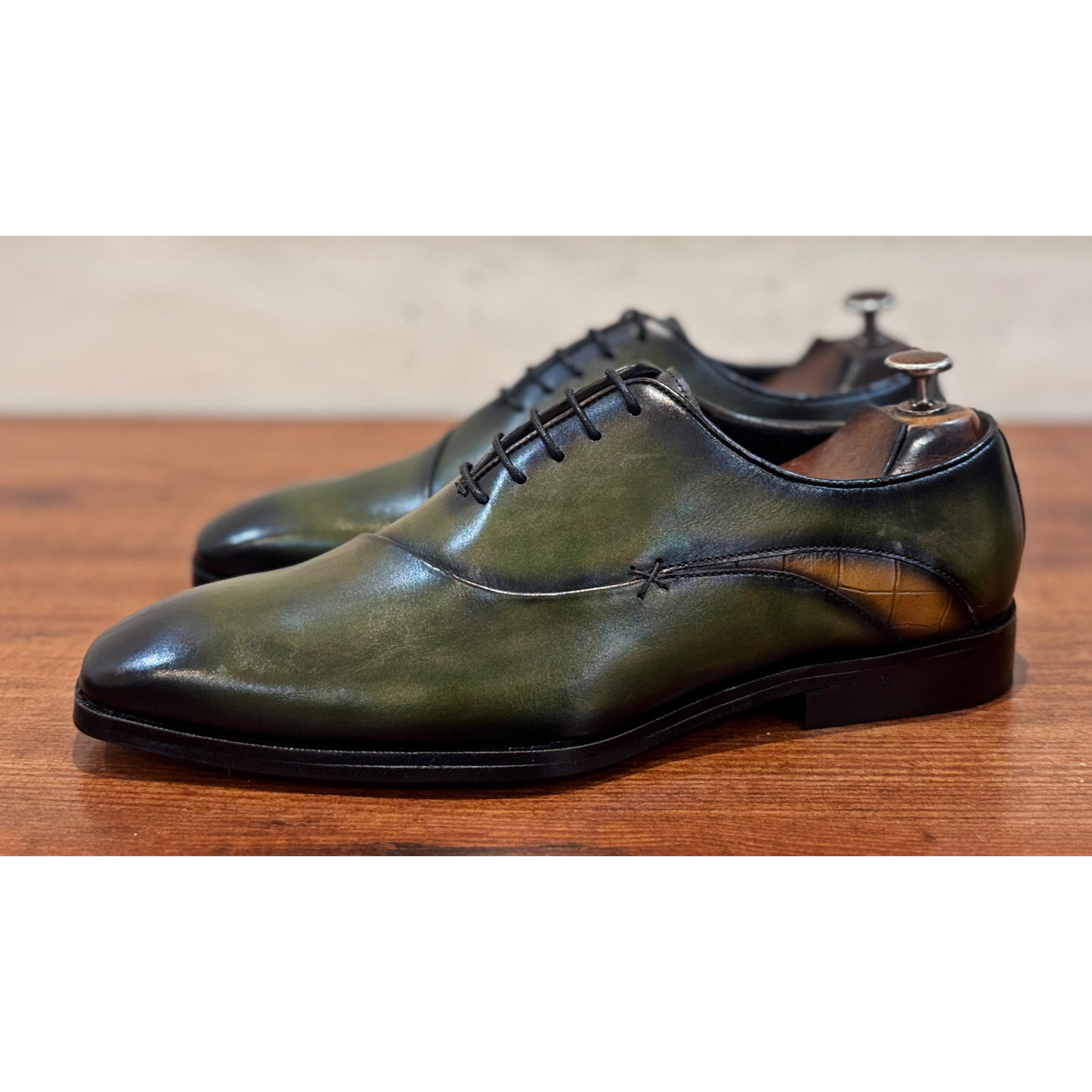 Duxford | Green Tan Oxfords