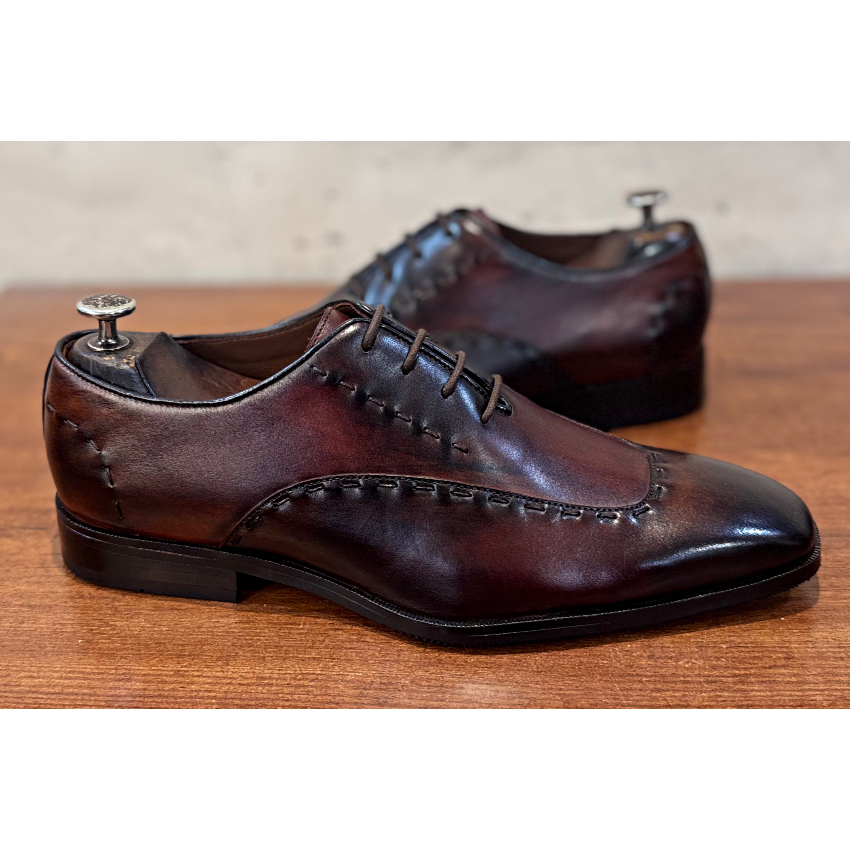 Malvern | Bordo Hand Patina