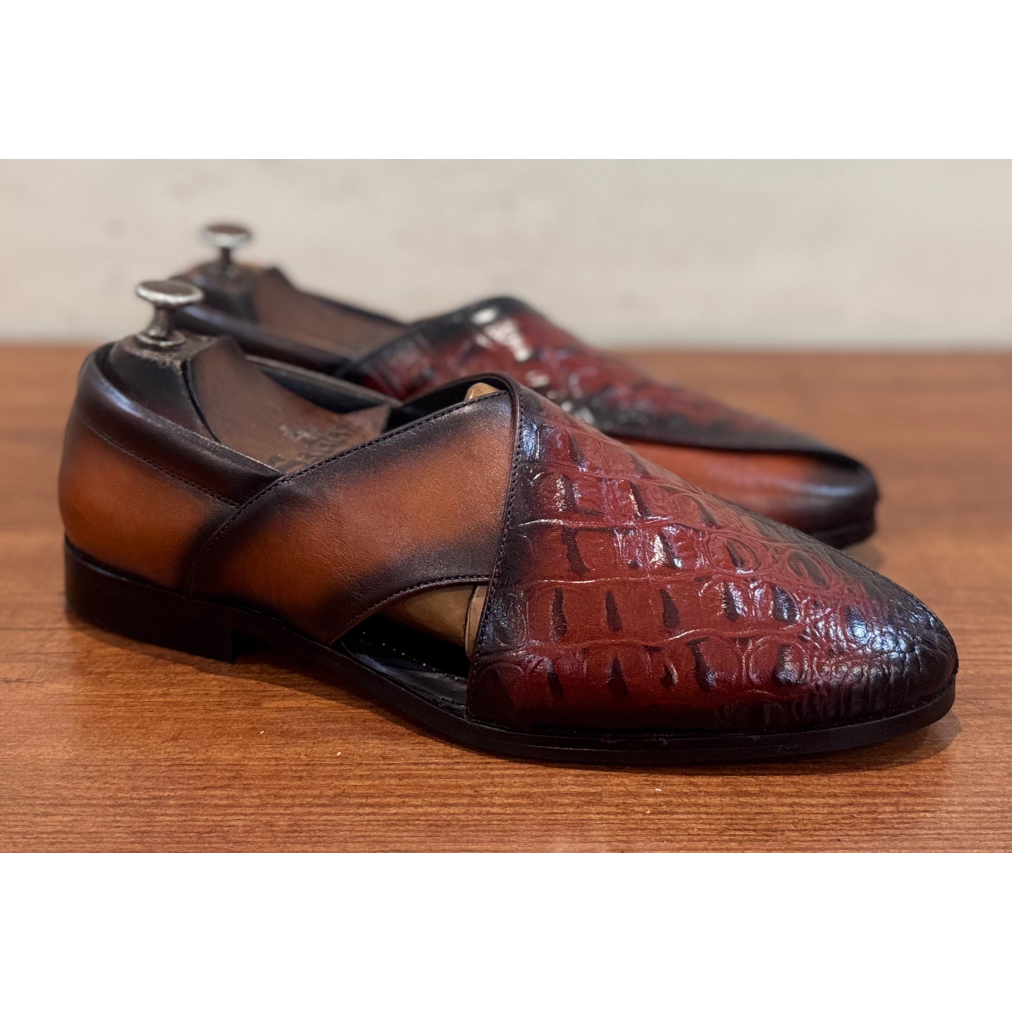 Tan Brown Croco Peshawari