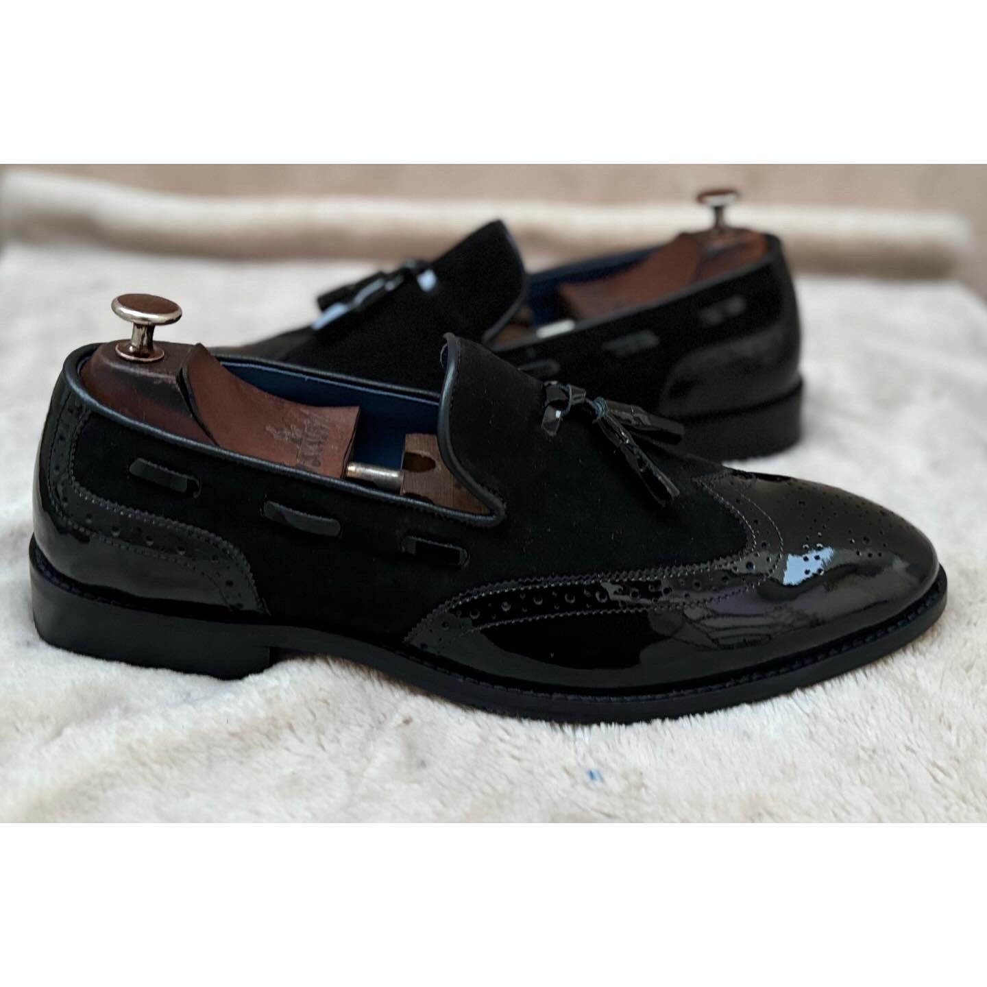 Wingcap Loafers With Tassels Black Patent