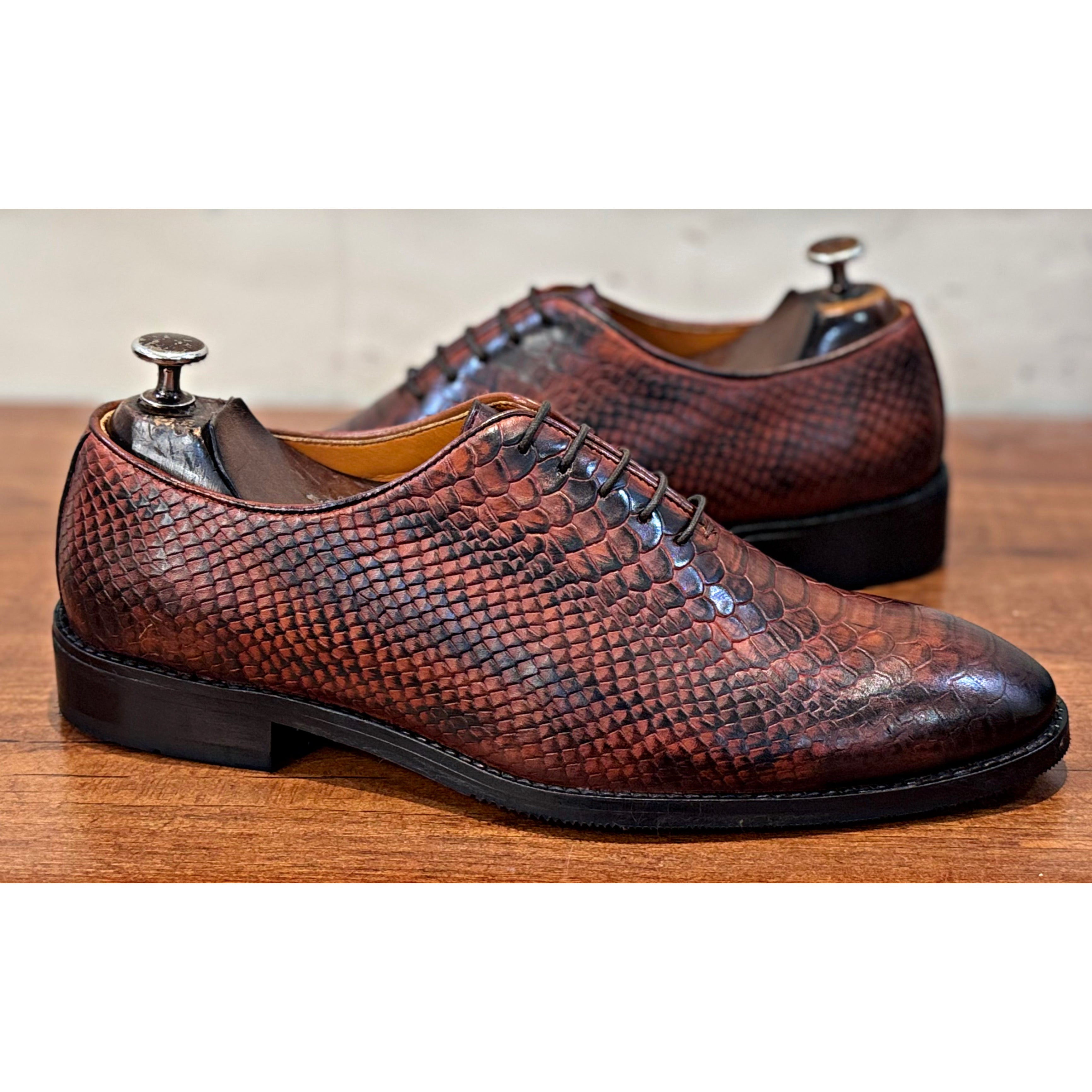 Python Embossed Wholecut Hand Patina