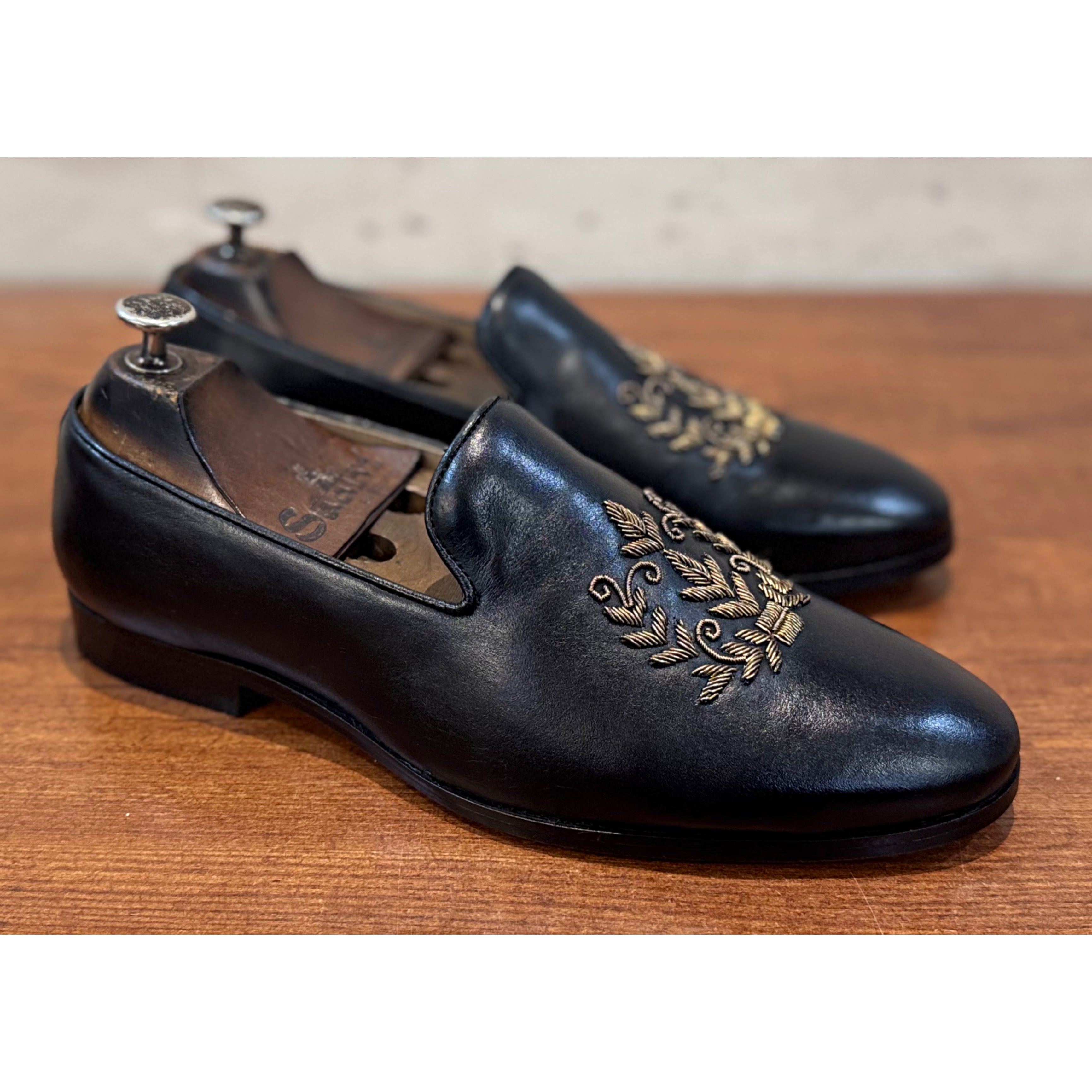 Black Leaf Zardosi Slipons