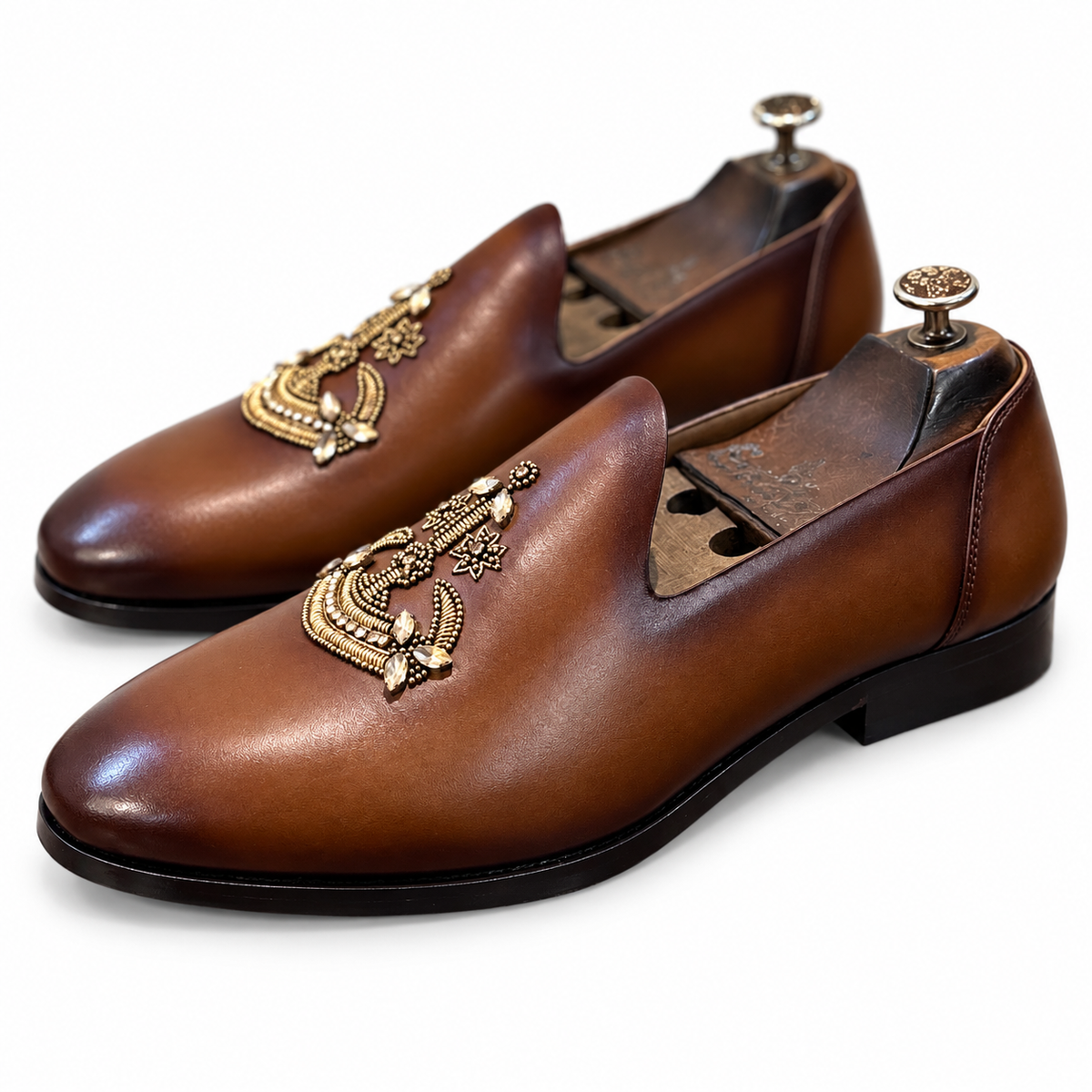 Anchor Hand Zardosi Jutti Tan