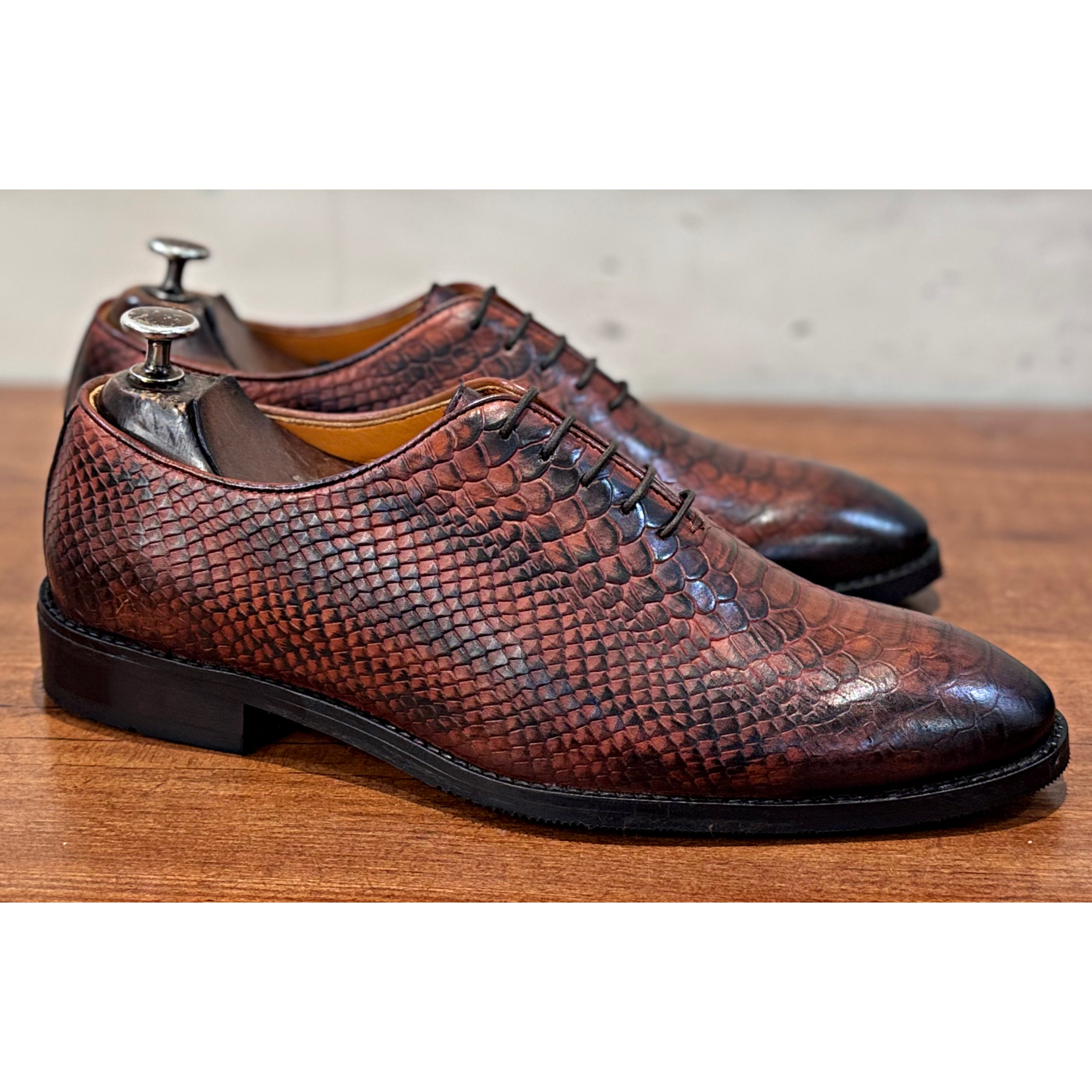 Python Embossed Wholecut Hand Patina