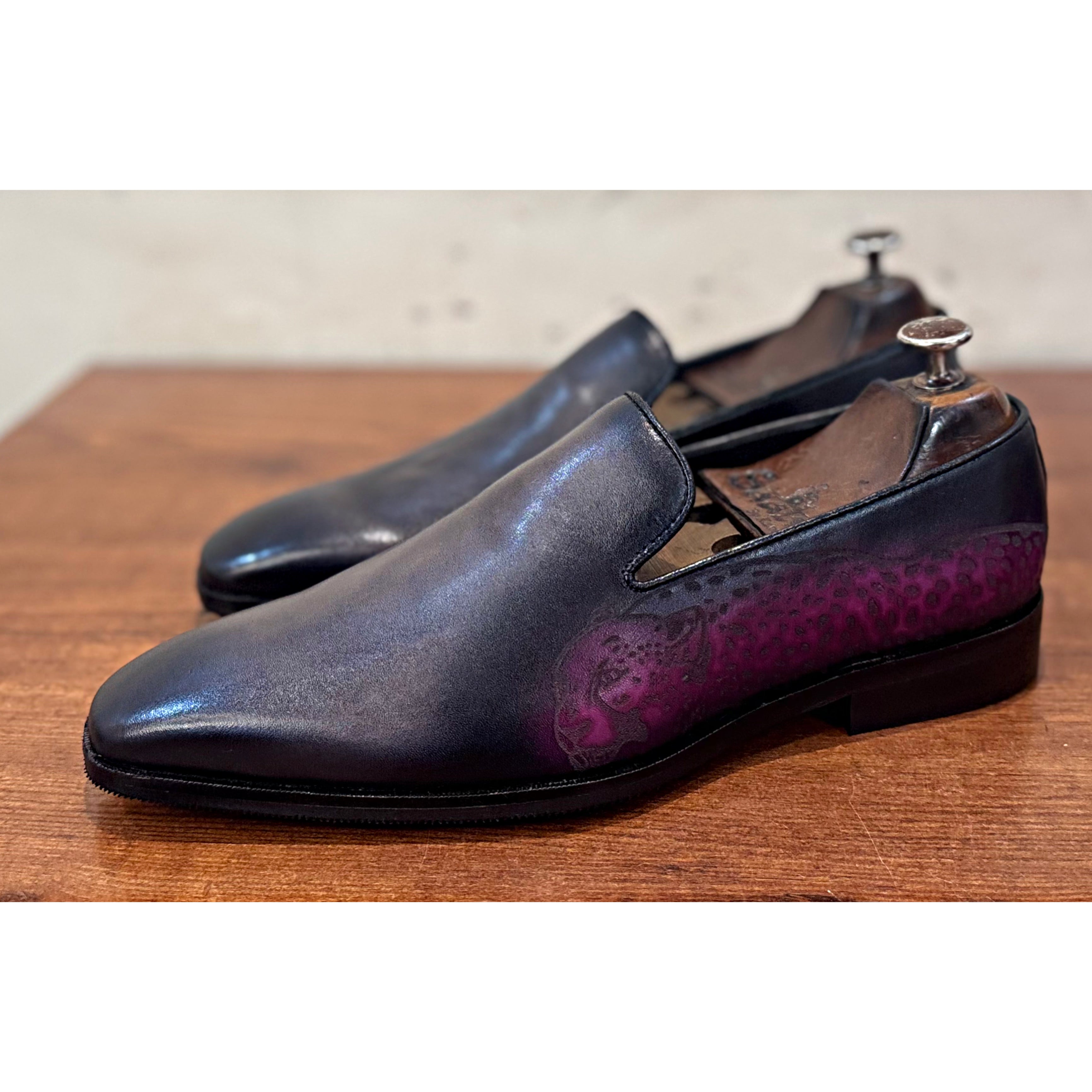 Grey Hand Patina Loafers Tiger