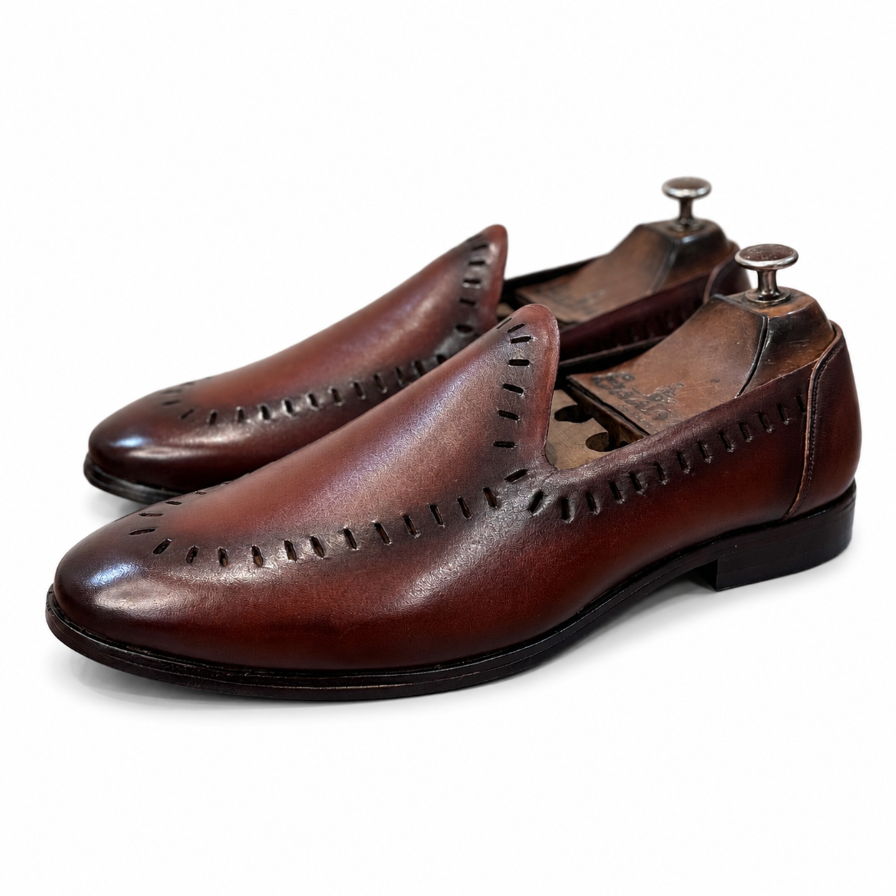 Cutwork Jutti Brown