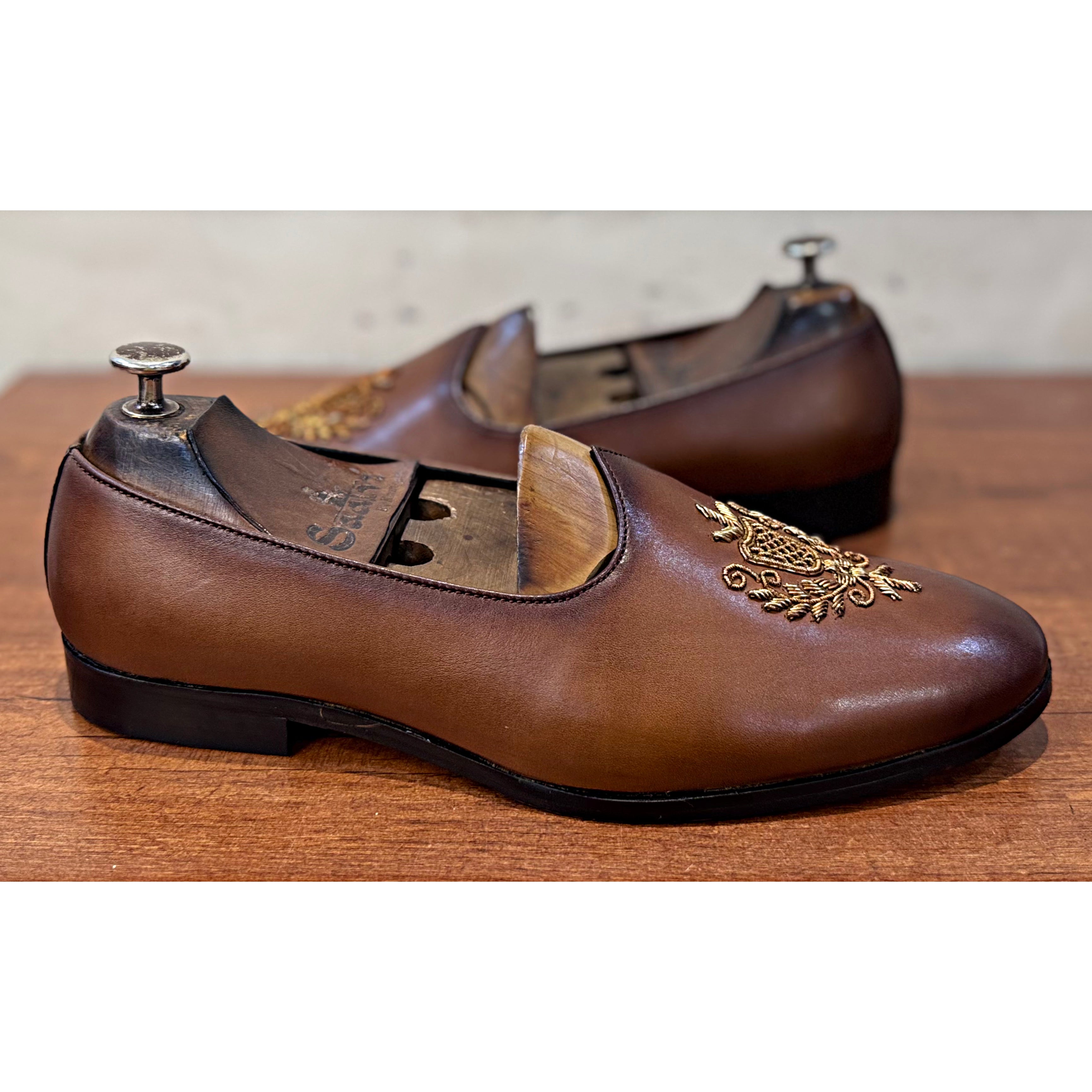 Tan Brown Crest Embroidery Jalsa