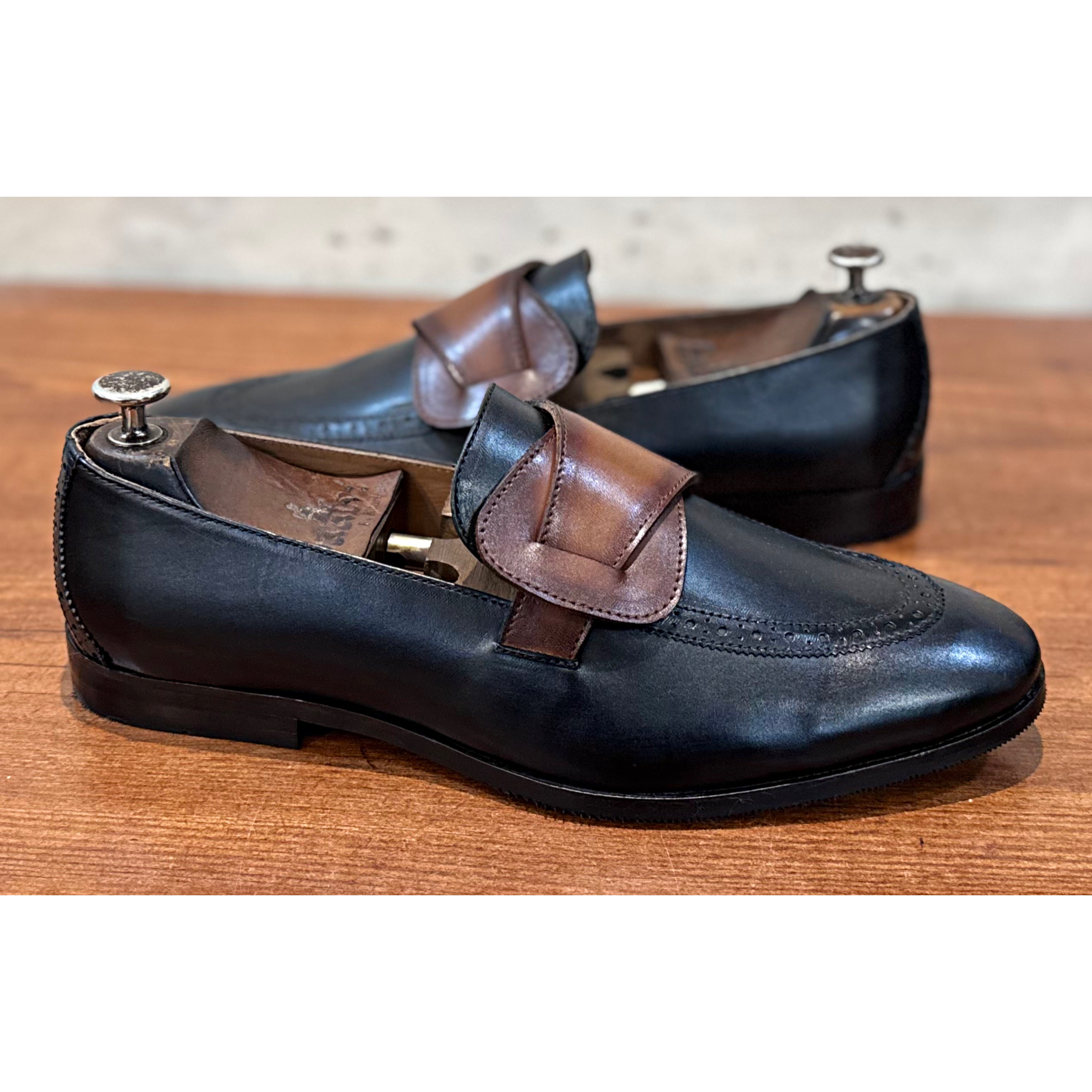 Butterfly Loafers Black & Tan