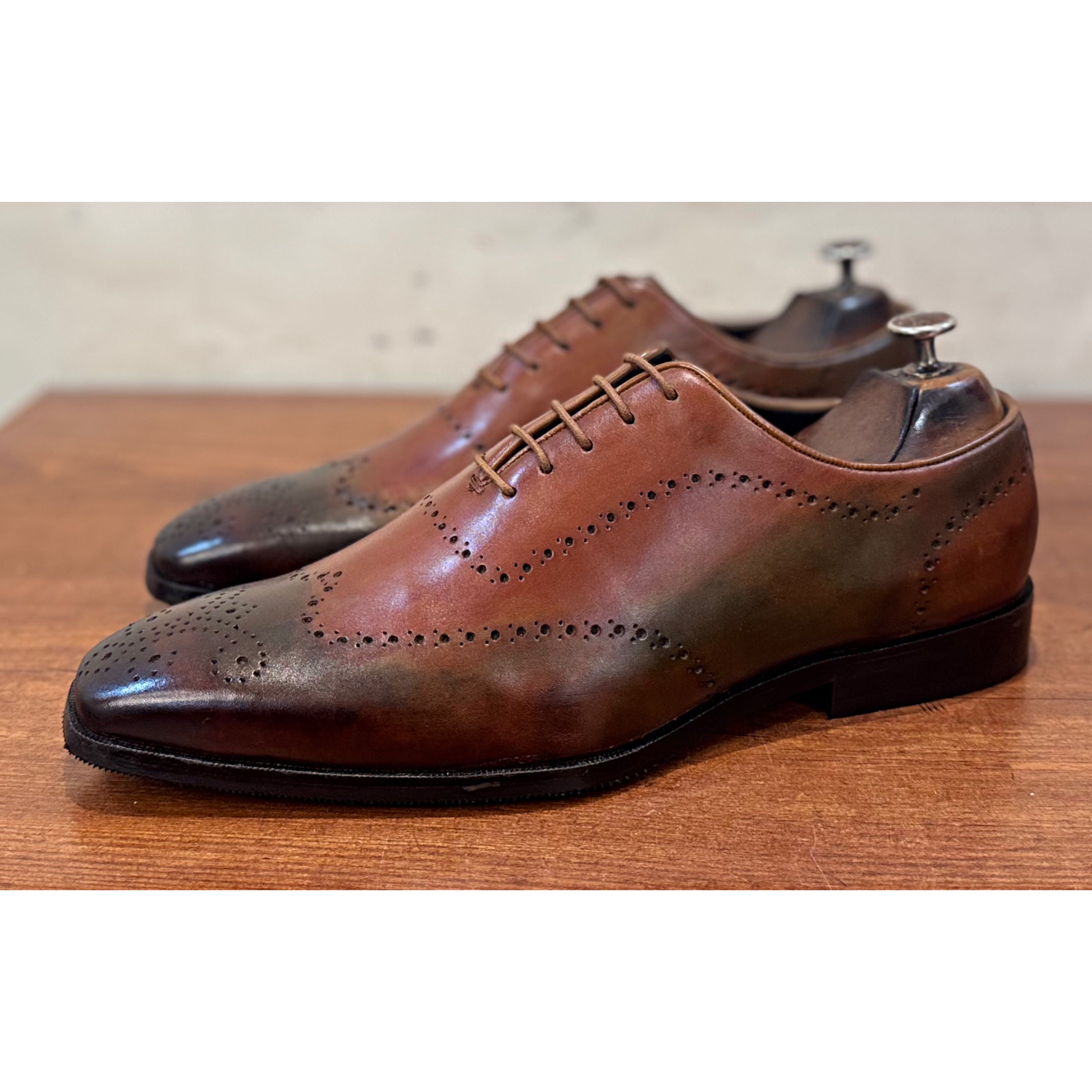 Steven Oxfords Hand Patina Saalvi