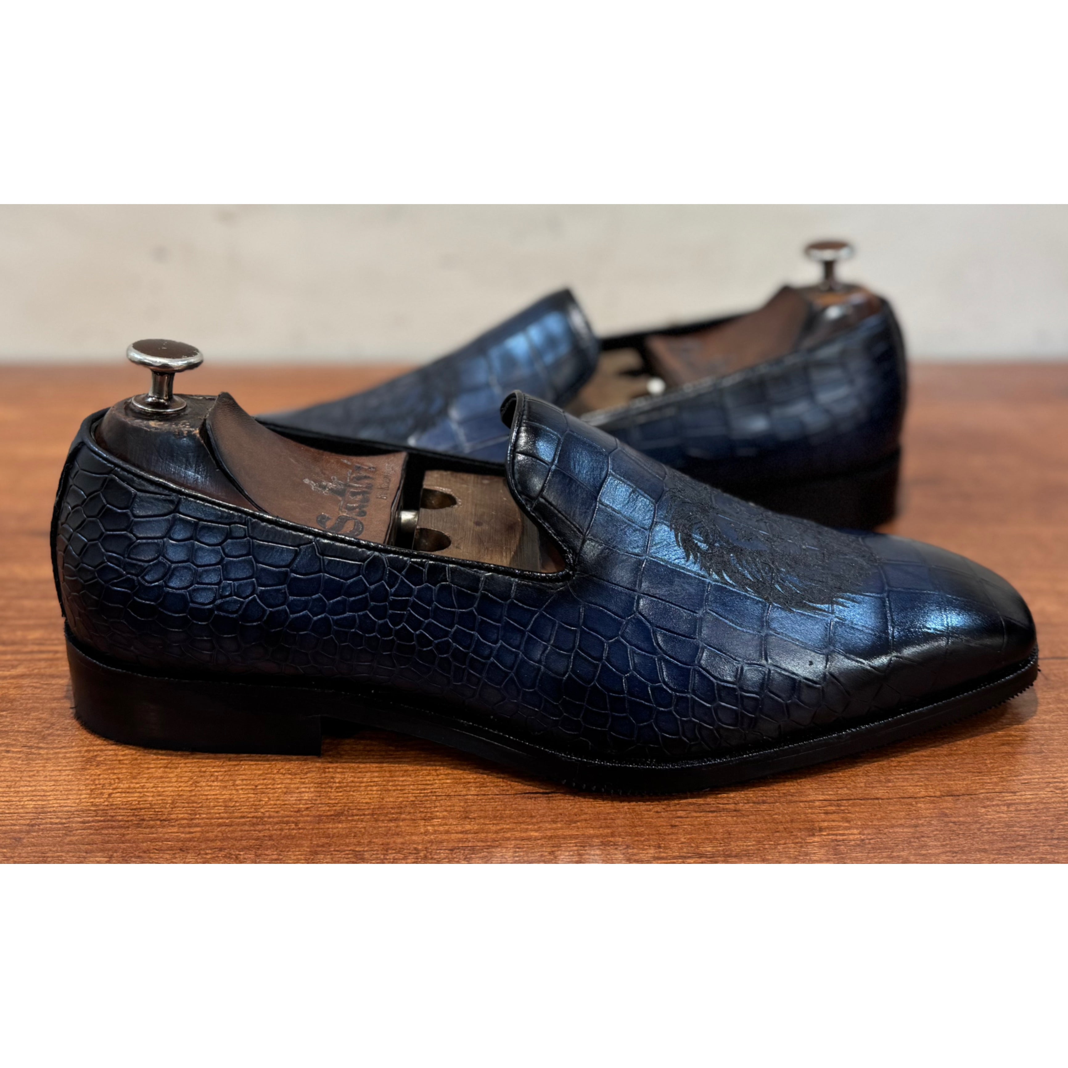 Lion Hand Patina Loafers Blue