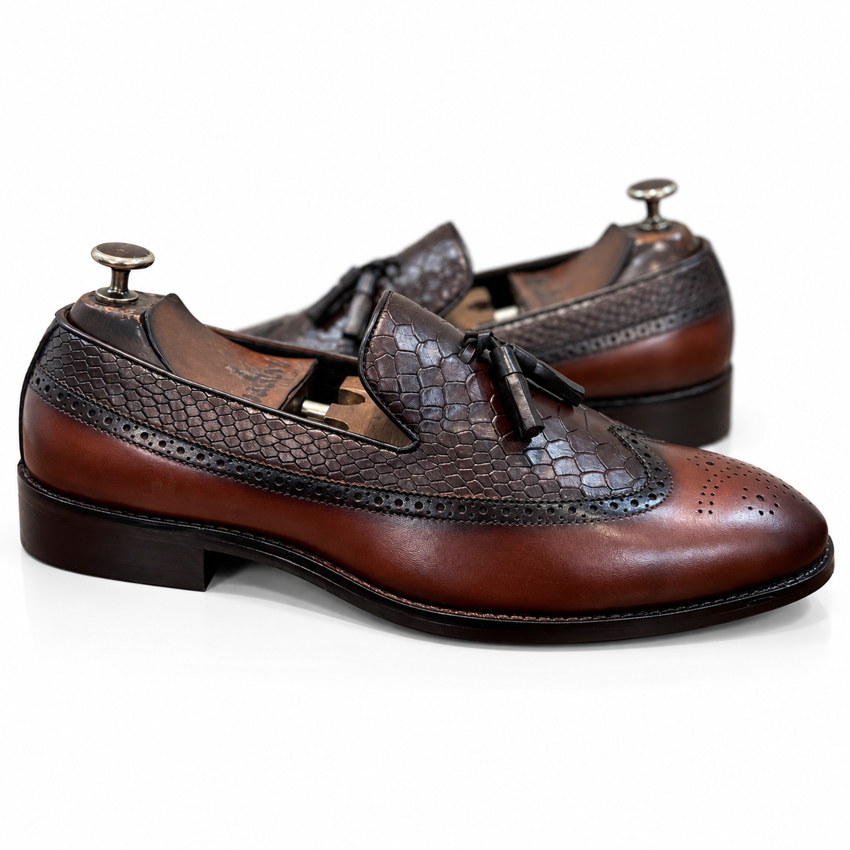 Cognac Serpente Wingcap Tassel Loafers